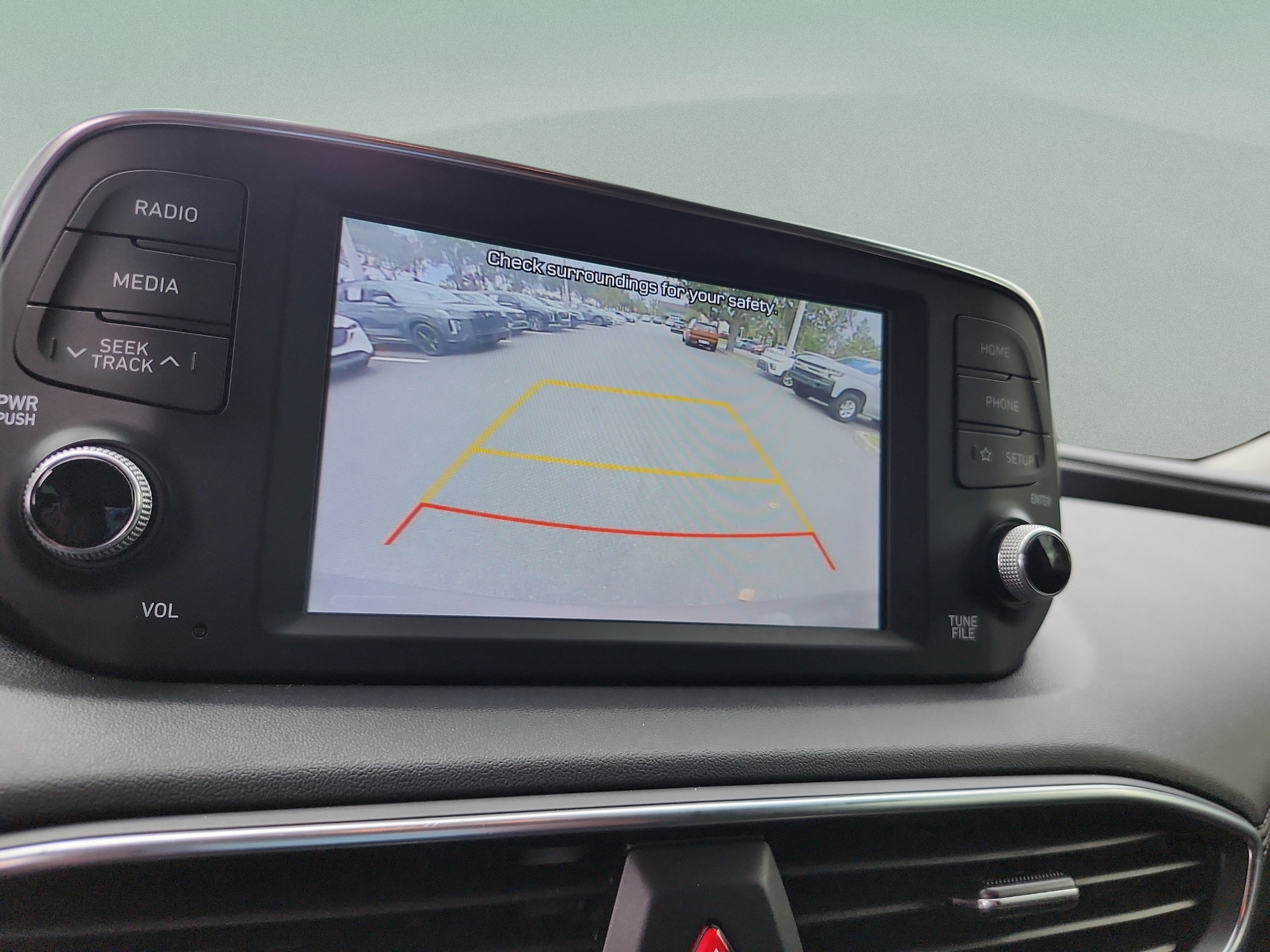 2019 Hyundai Santa Fe SE - Photo 25