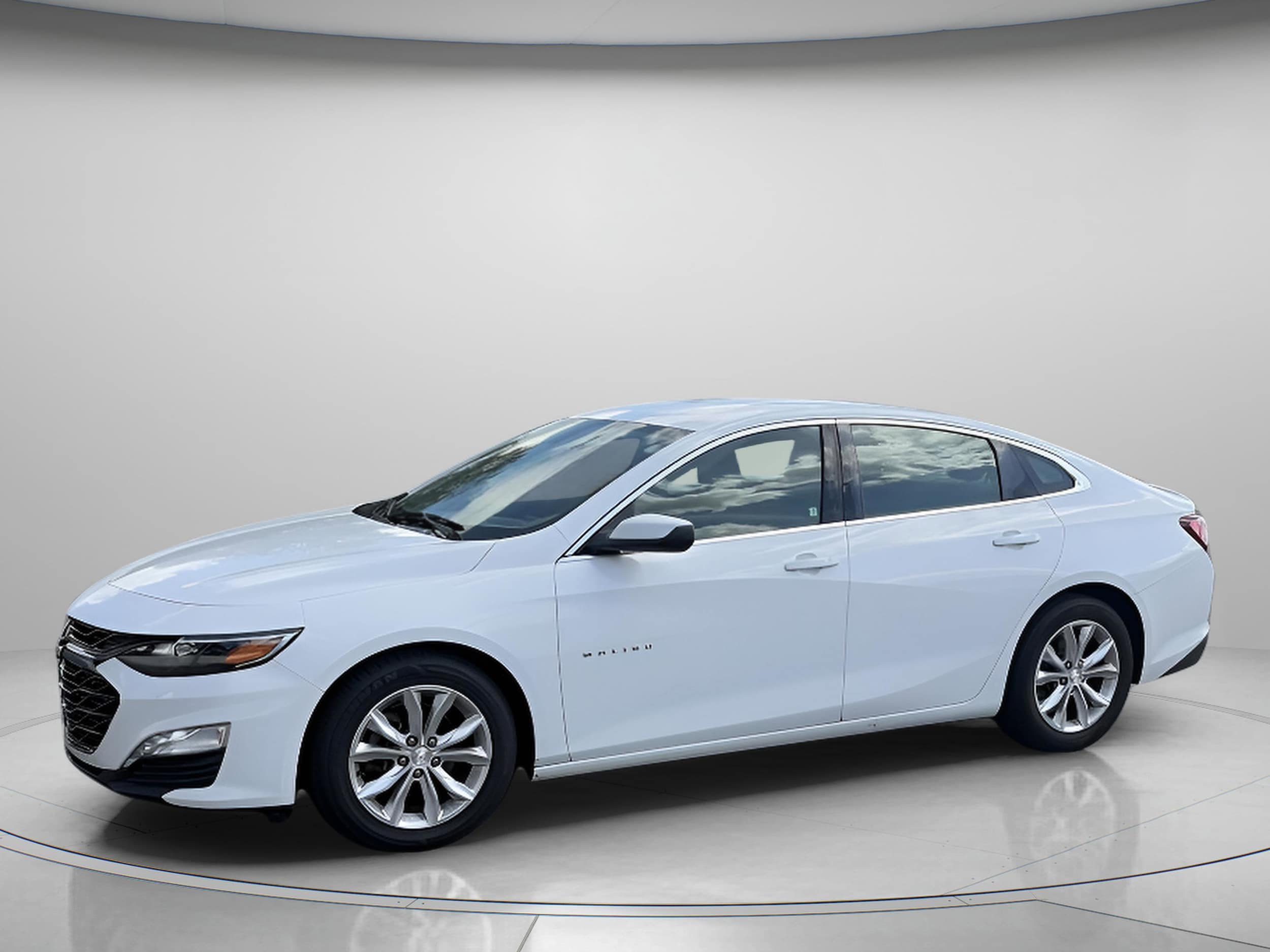 Used 2020 Chevrolet Malibu 1LT with VIN 1G1ZD5STXLF093636 for sale in DeLand, FL
