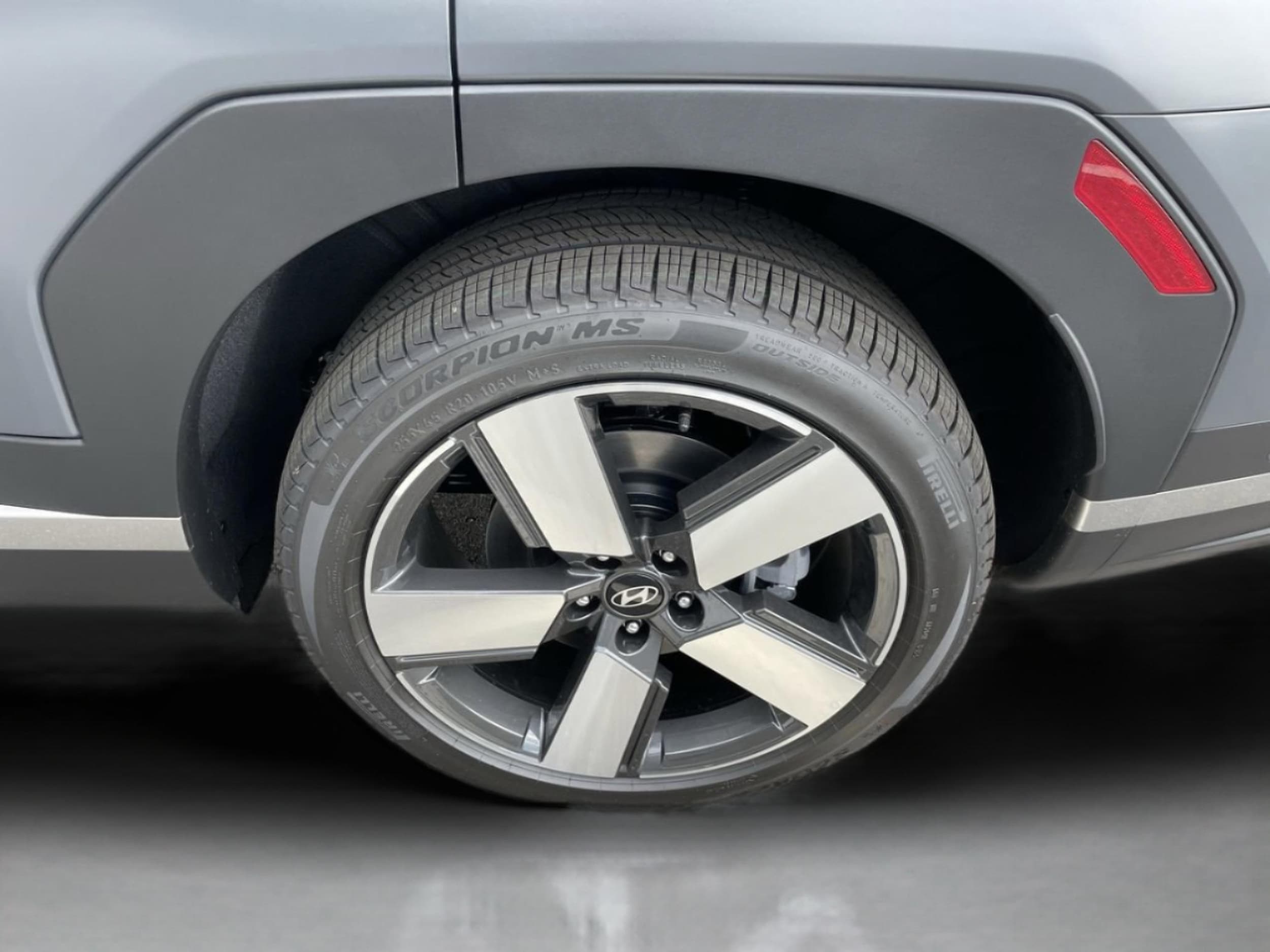 2026 Hyundai Santa Fe Limited - Photo 26
