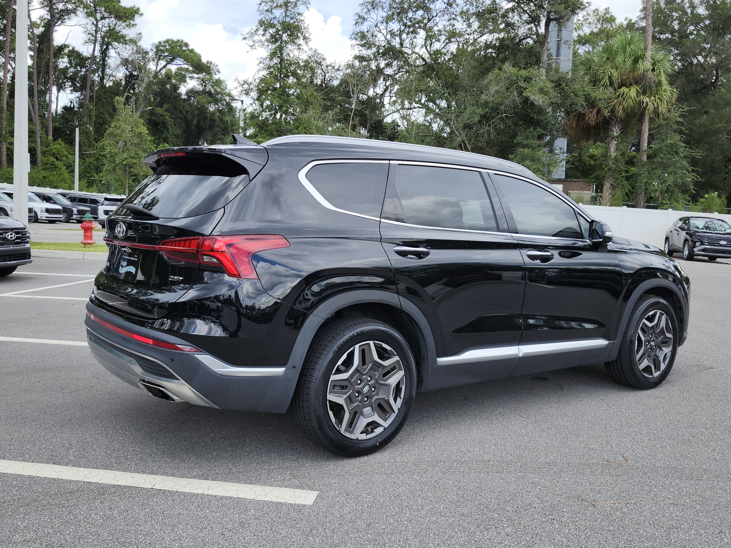2021 Hyundai Santa Fe Limited - Photo 7