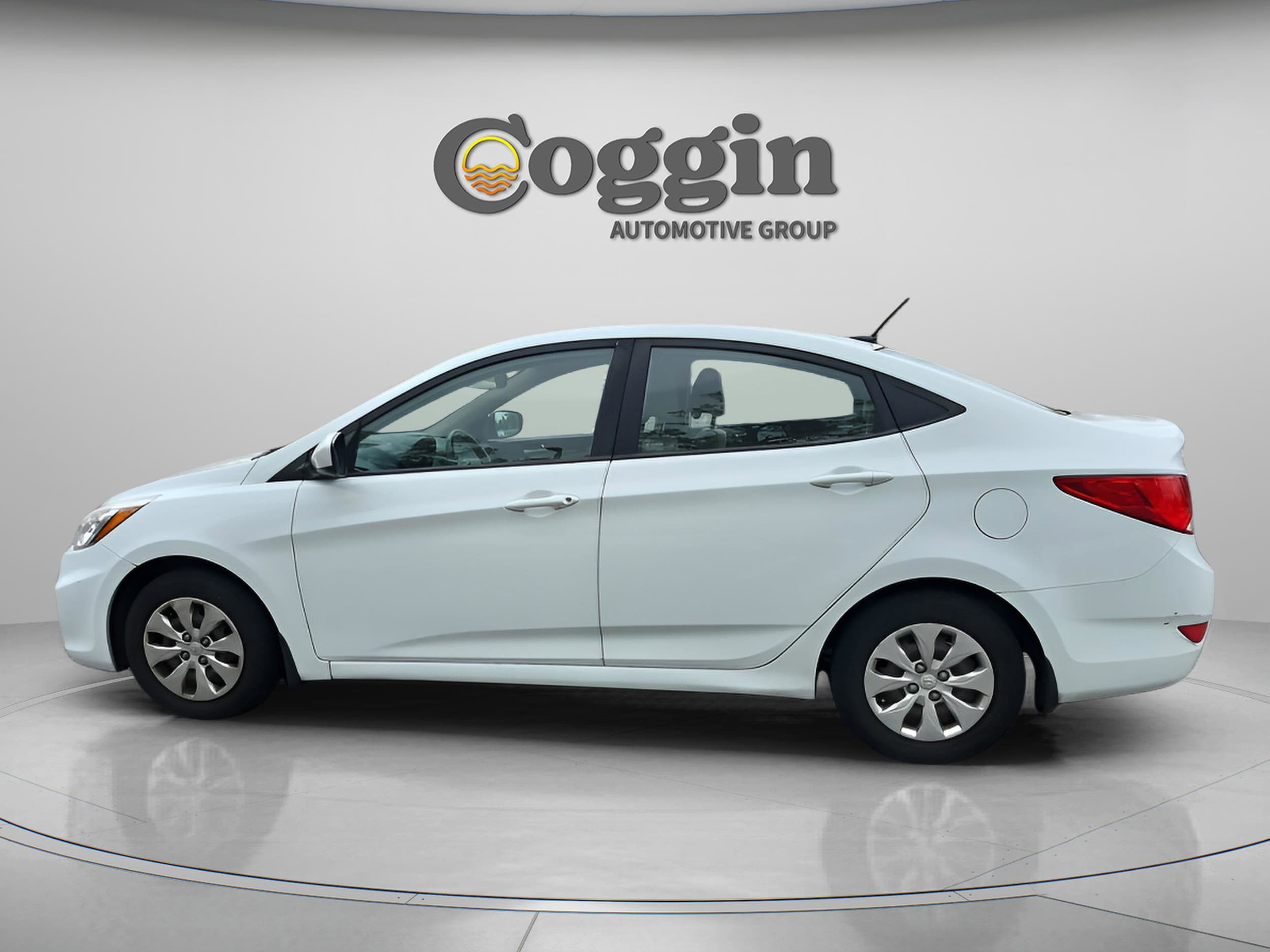 Used 2016 Hyundai Accent SE with VIN KMHCT4AE1GU082485 for sale in DeLand, FL
