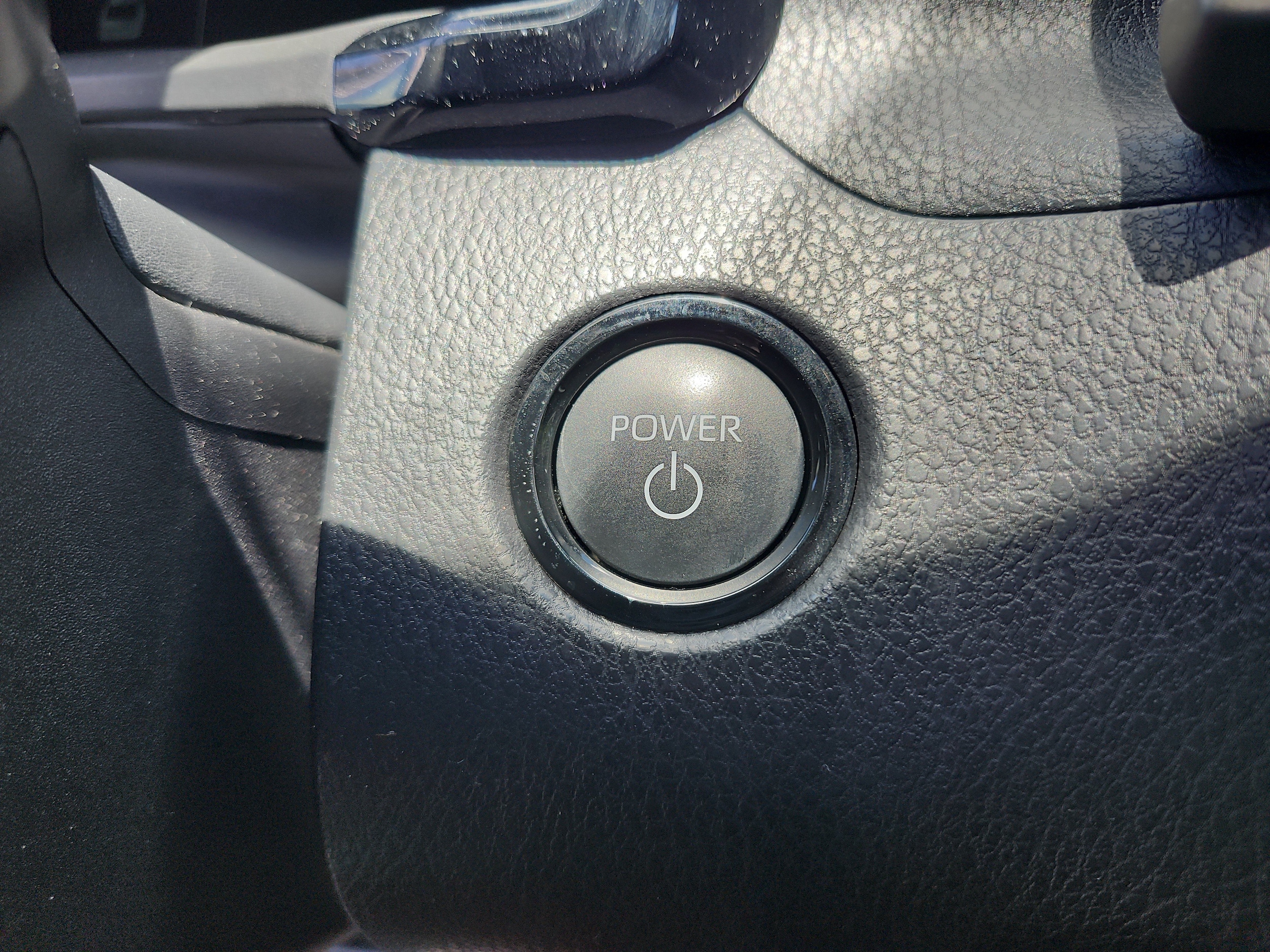 2025 Toyota Camry SE - Photo 31