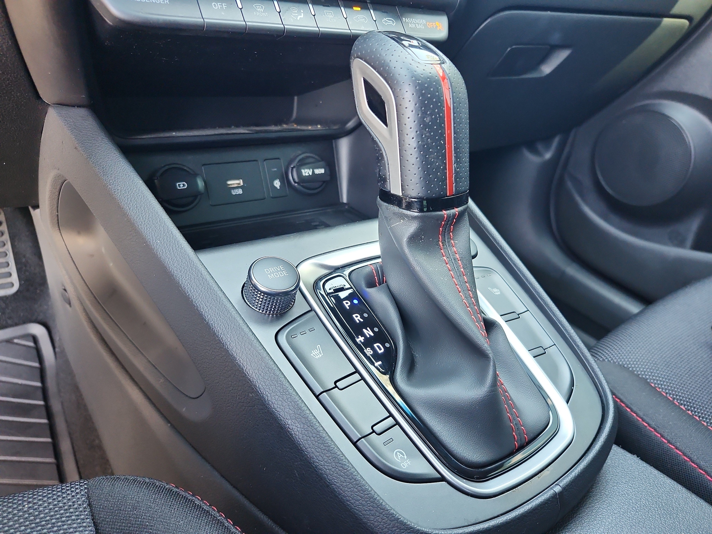 2023 Hyundai Kona N Line - Photo 16