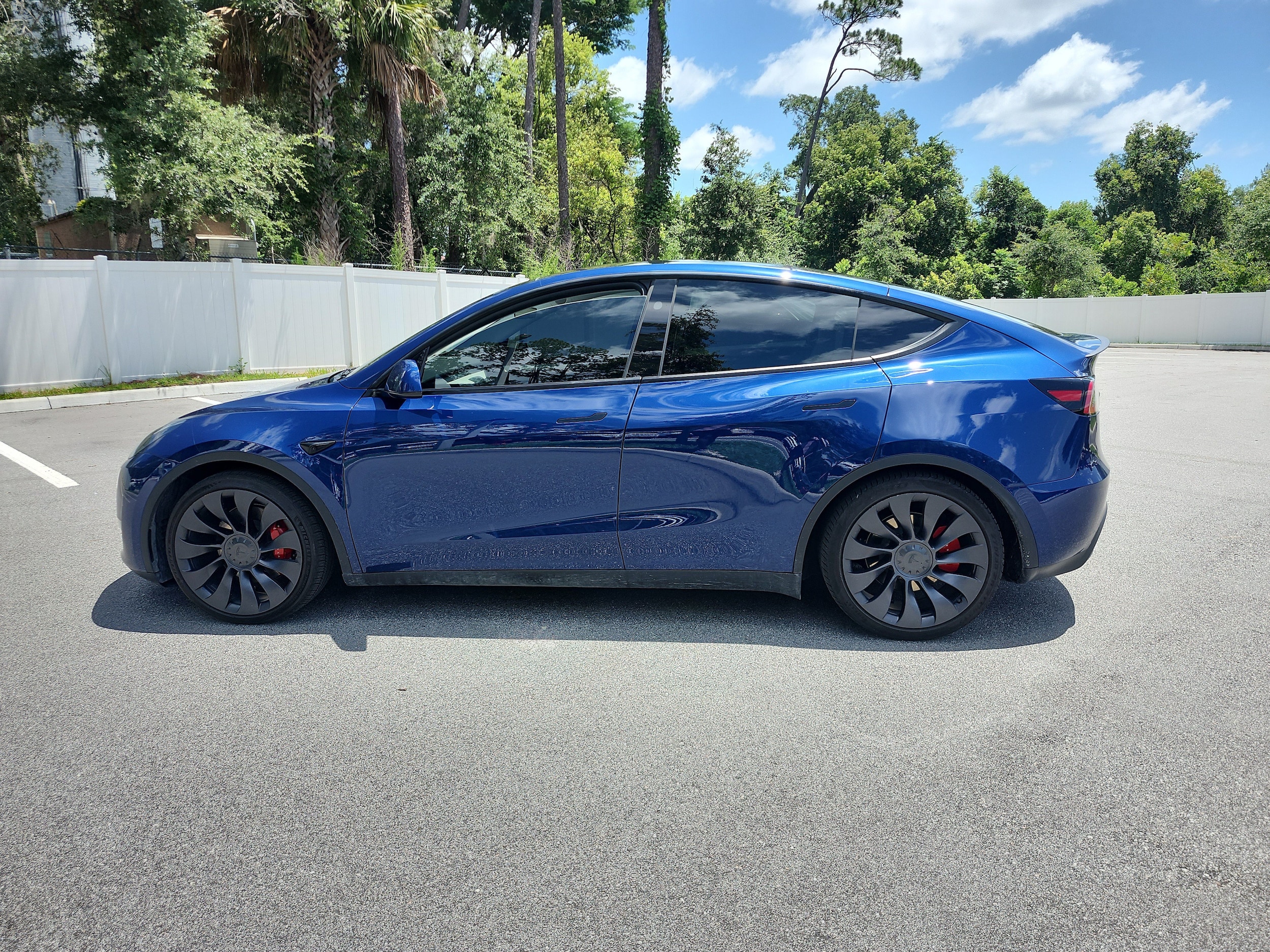 Used 2024 Tesla Model Y Performance with VIN 7SAYGDEF9RF053283 for sale in DeLand, FL