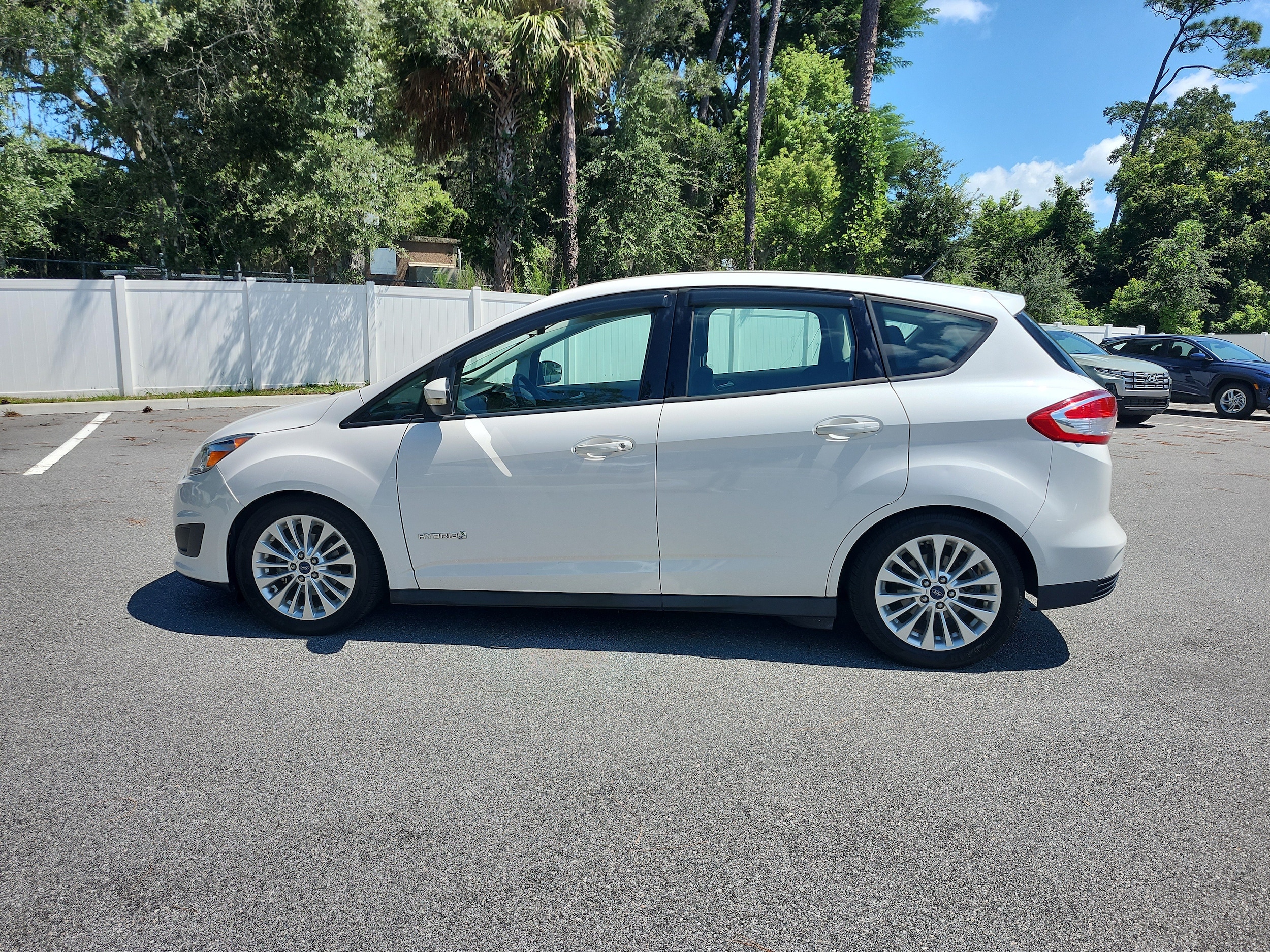 Used 2018 Ford C-Max SE with VIN 1FADP5AUXJL100172 for sale in DeLand, FL