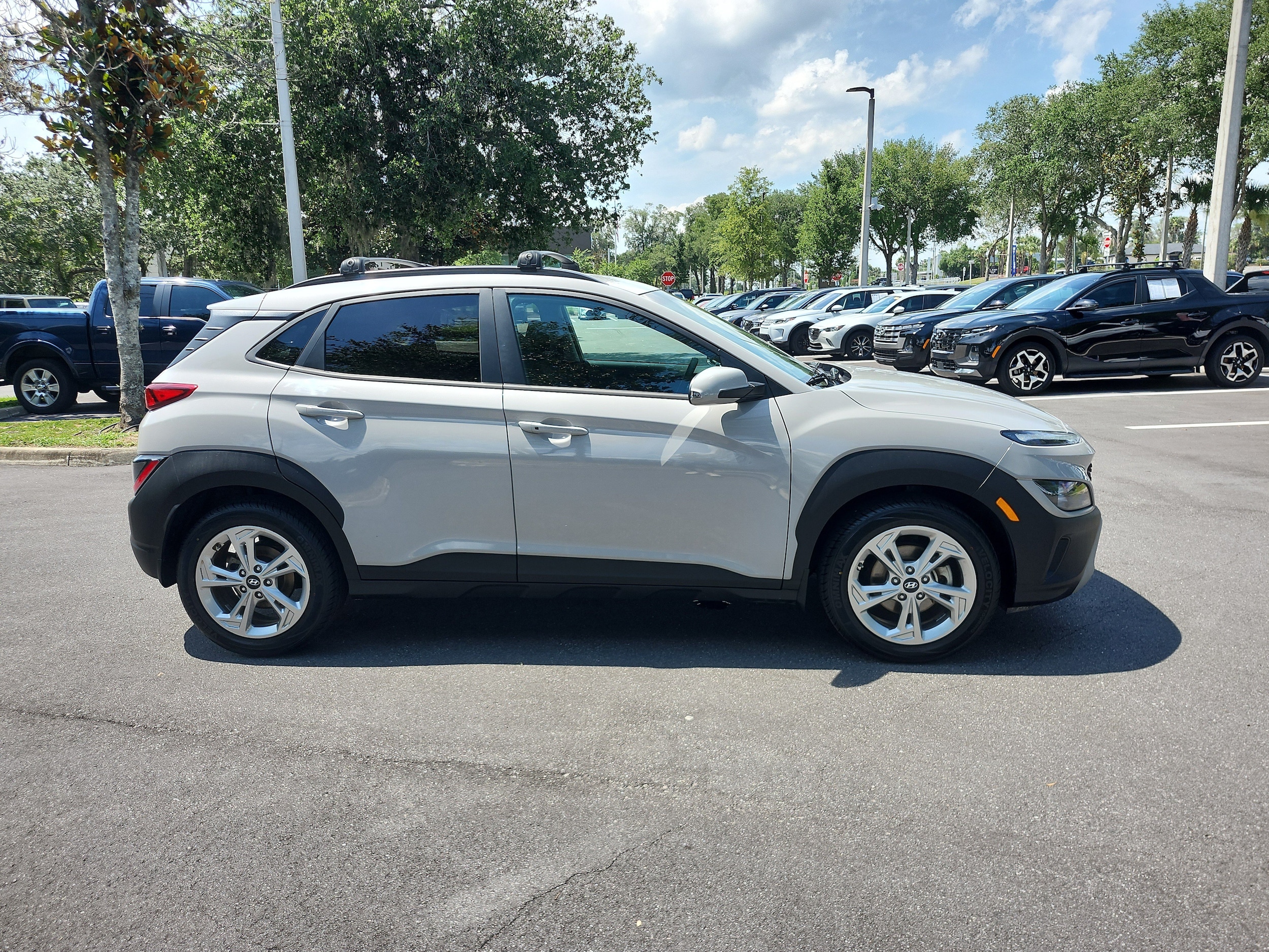 2023 Hyundai Kona SEL - Photo 7