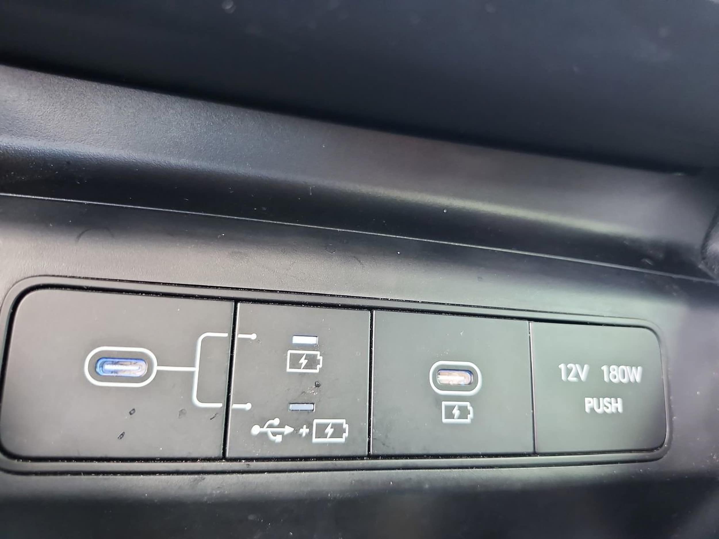 2025 Hyundai Tucson SE - Photo 27