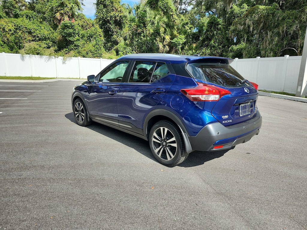 Used 2020 Nissan Kicks SR SUV