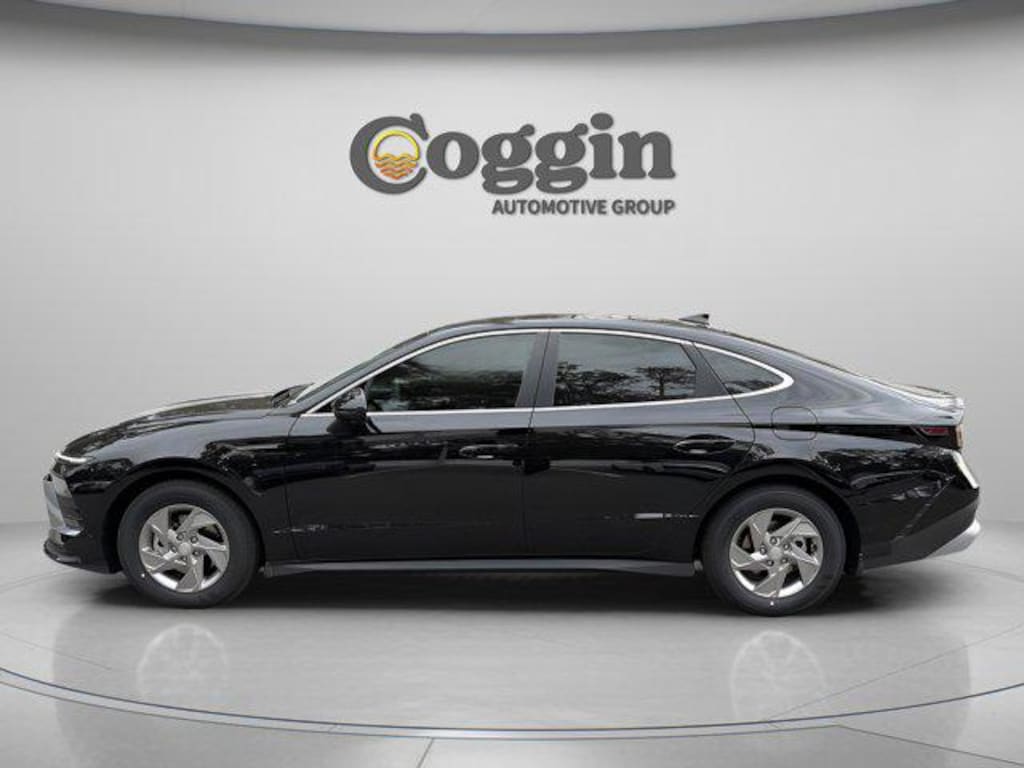 New 2026 Hyundai Sonata SE Sedan