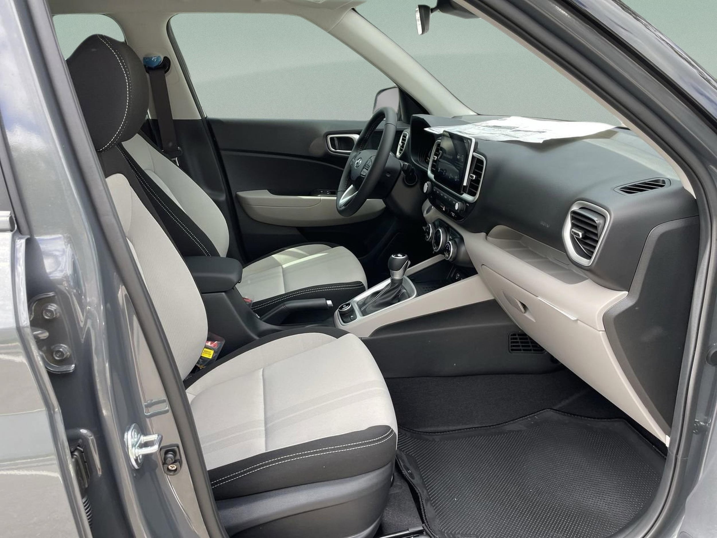 2026 Hyundai Venue SEL - Photo 18