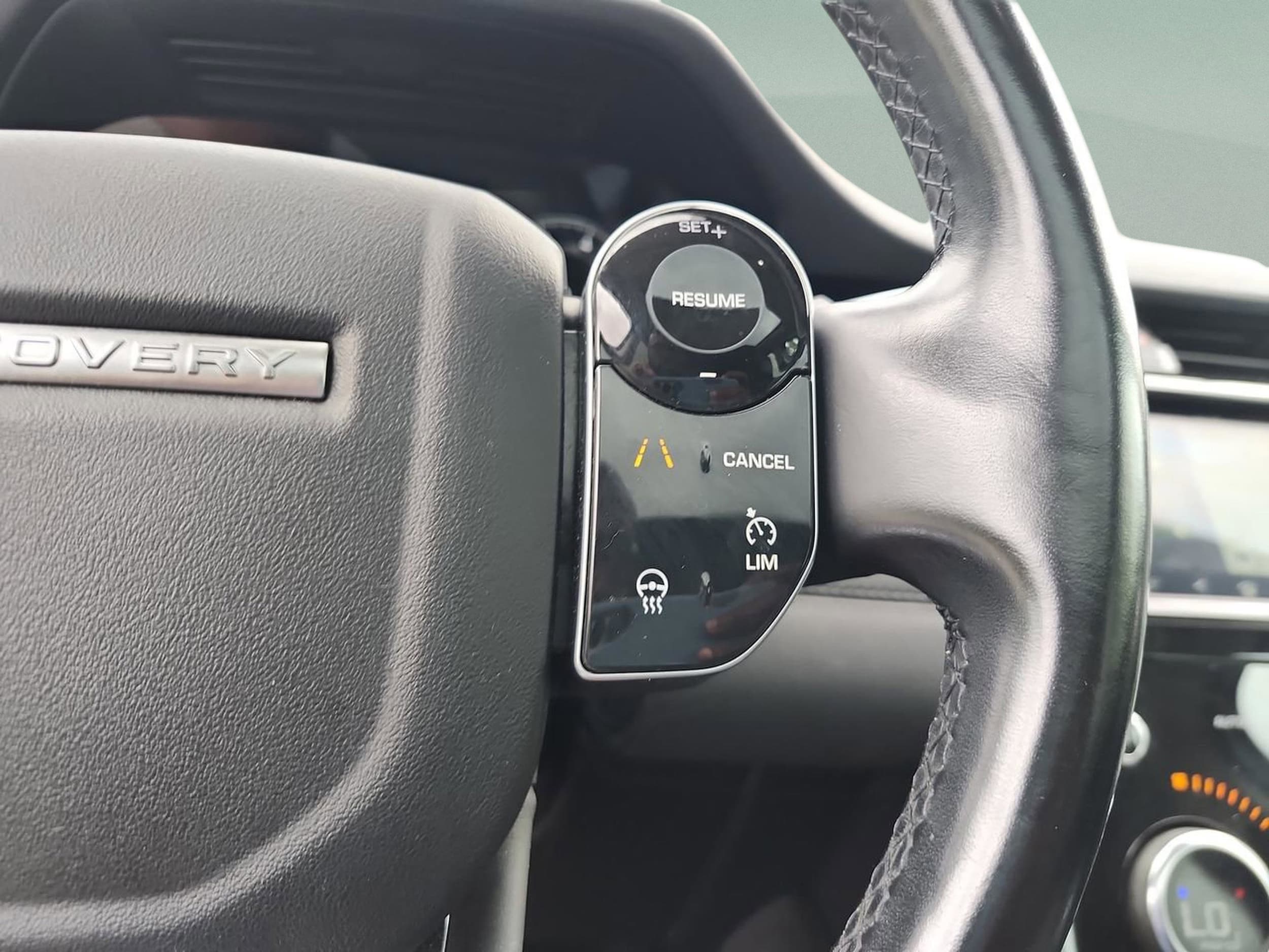 2020 Land Rover Discovery Sport SE - Photo 26