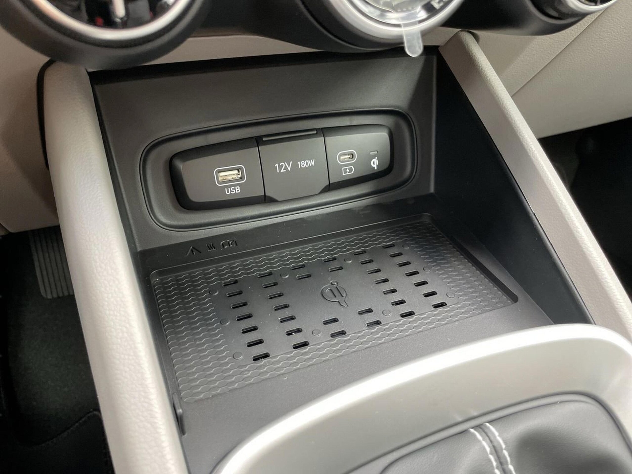 2026 Hyundai Venue SEL - Photo 22