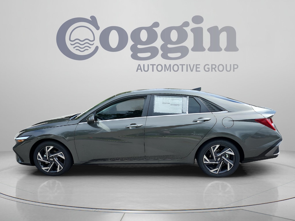 New 2026 Hyundai Elantra Limited Sedan