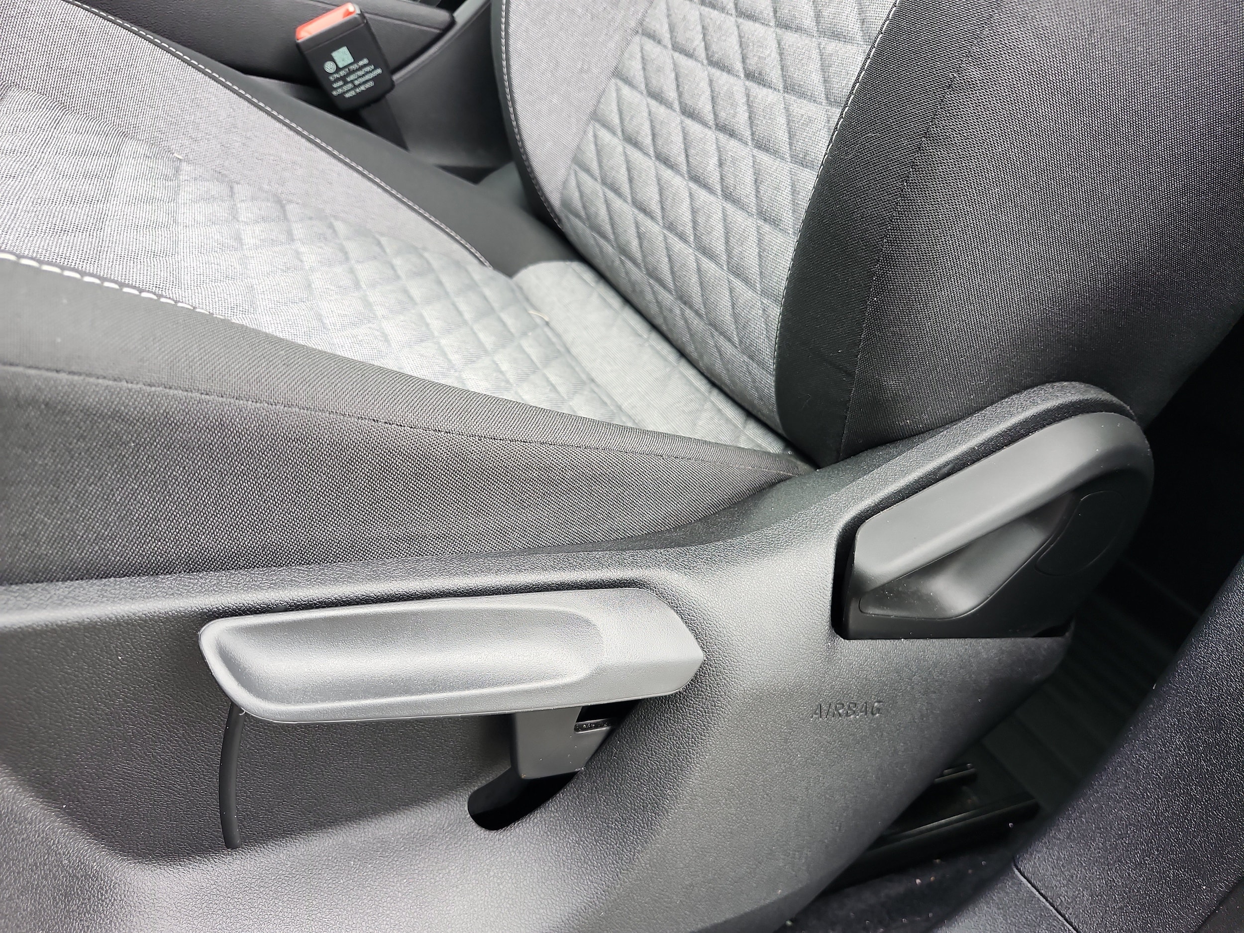 2025 Volkswagen Tiguan S - Photo 16