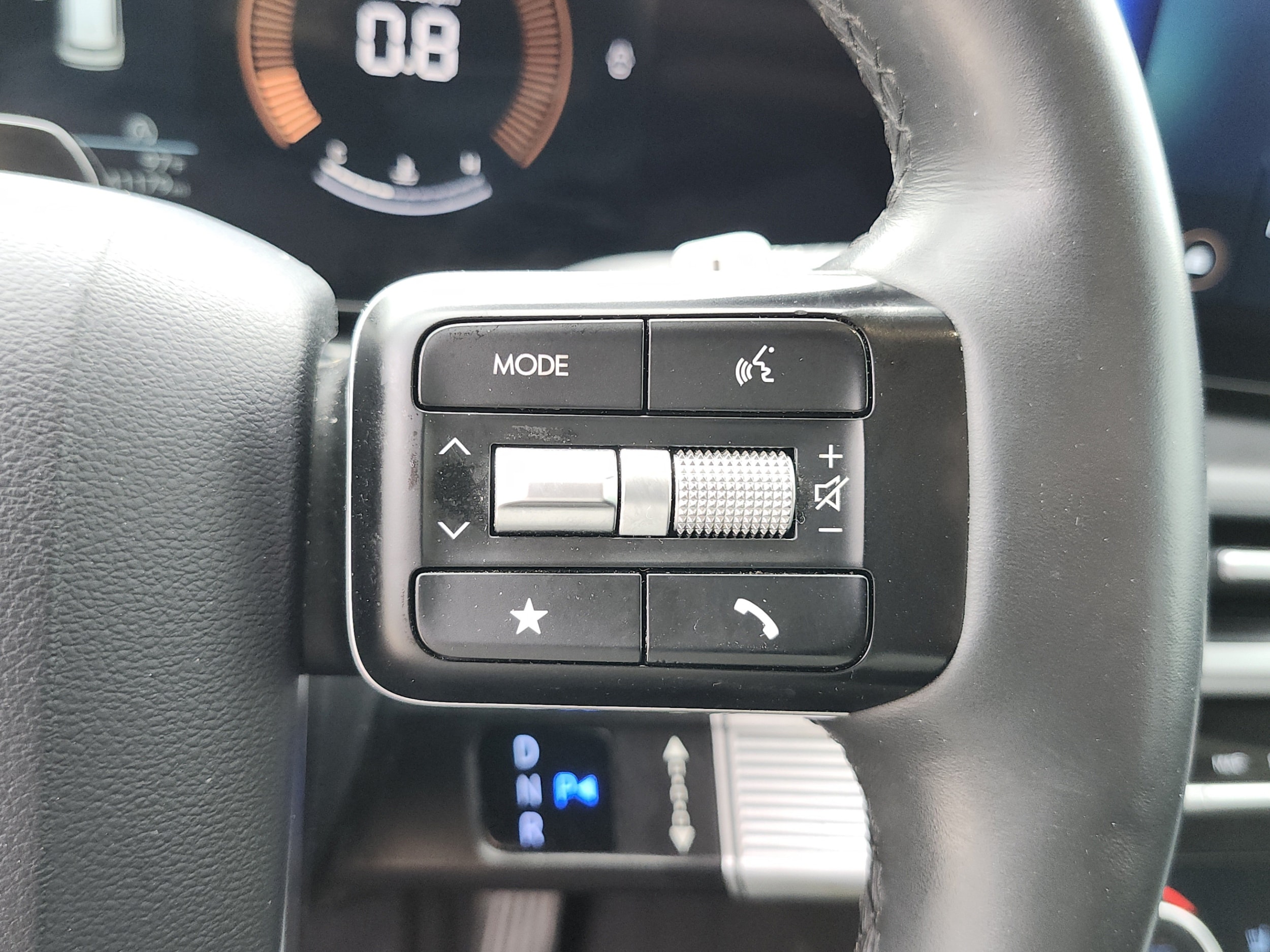 2025 Hyundai Santa Fe SEL - Photo 17
