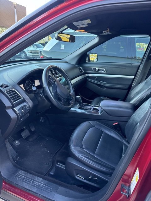 2017 Ford Explorer XLT's photo