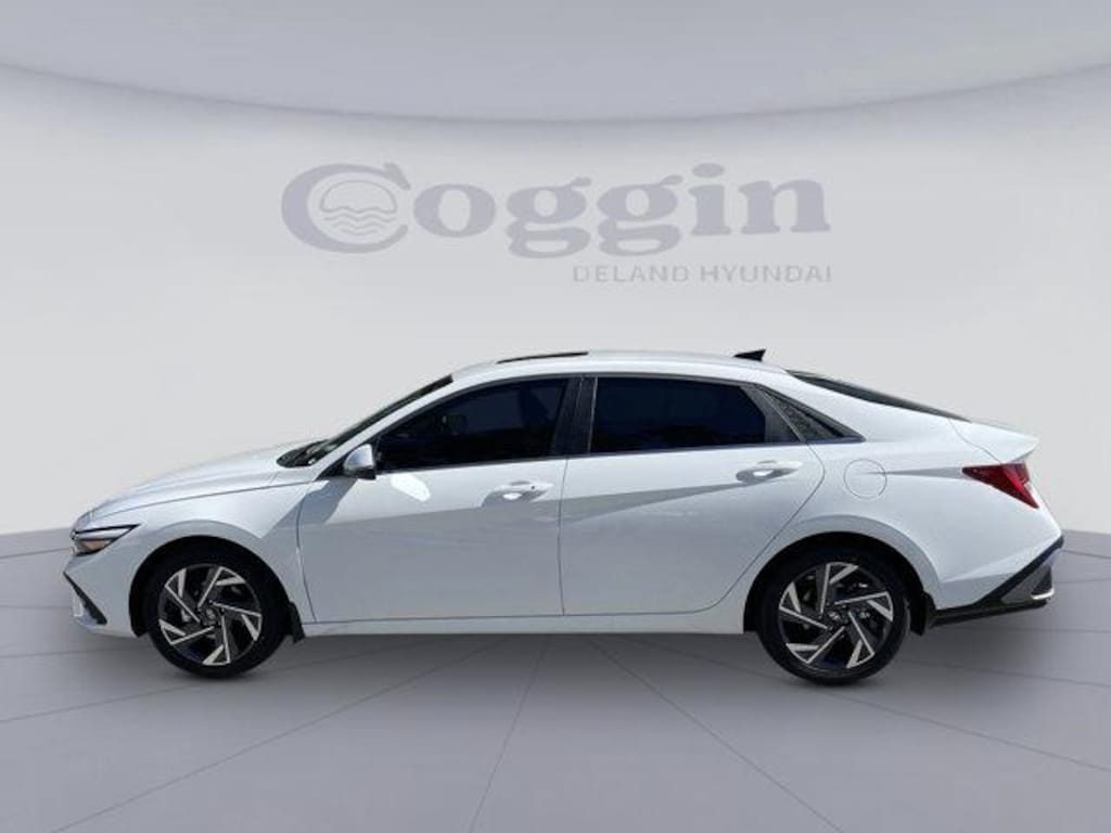 New 2026 Hyundai Elantra Limited Sedan