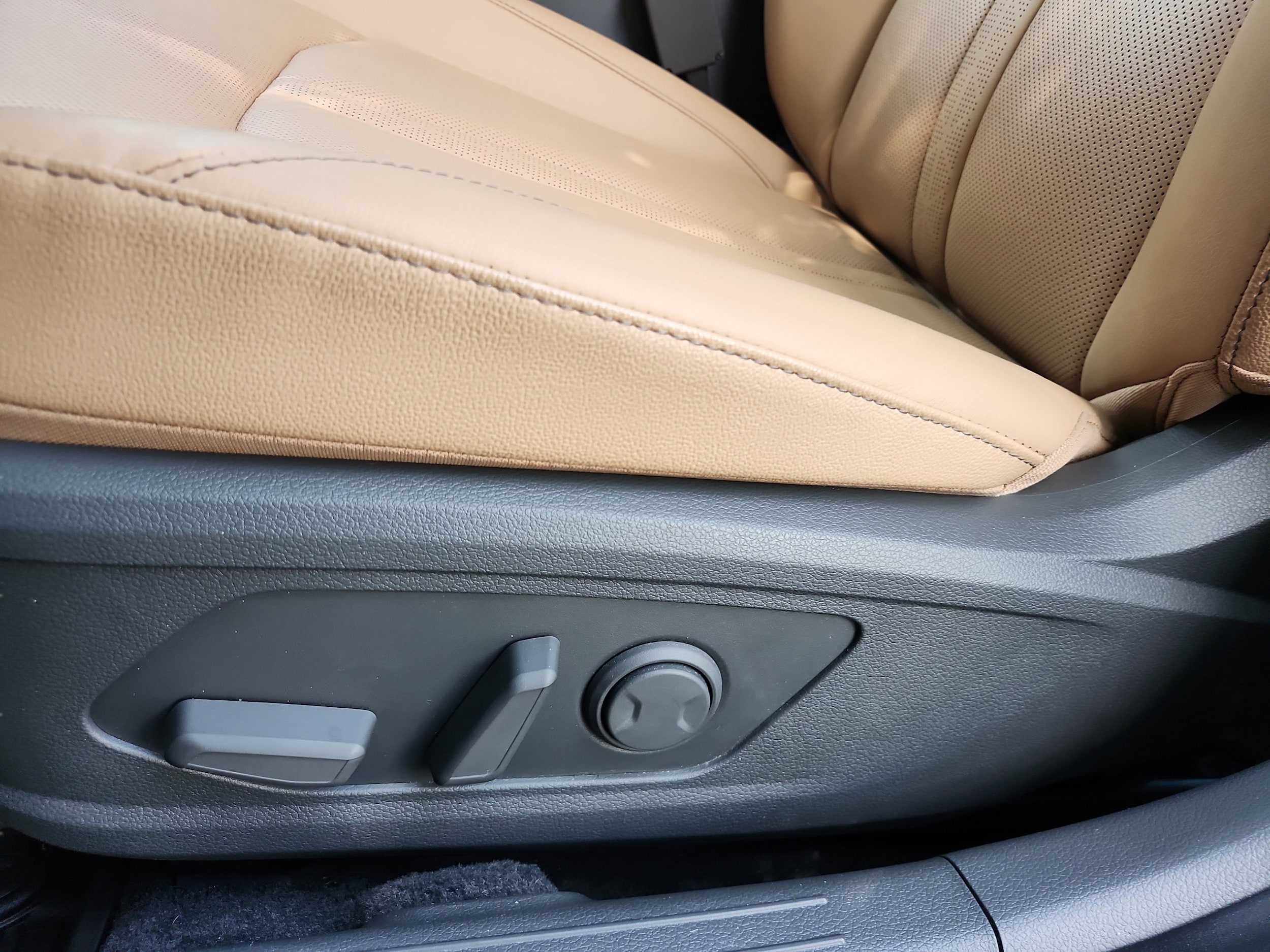 2024 Hyundai Sonata Hybrid Limited - Photo 16
