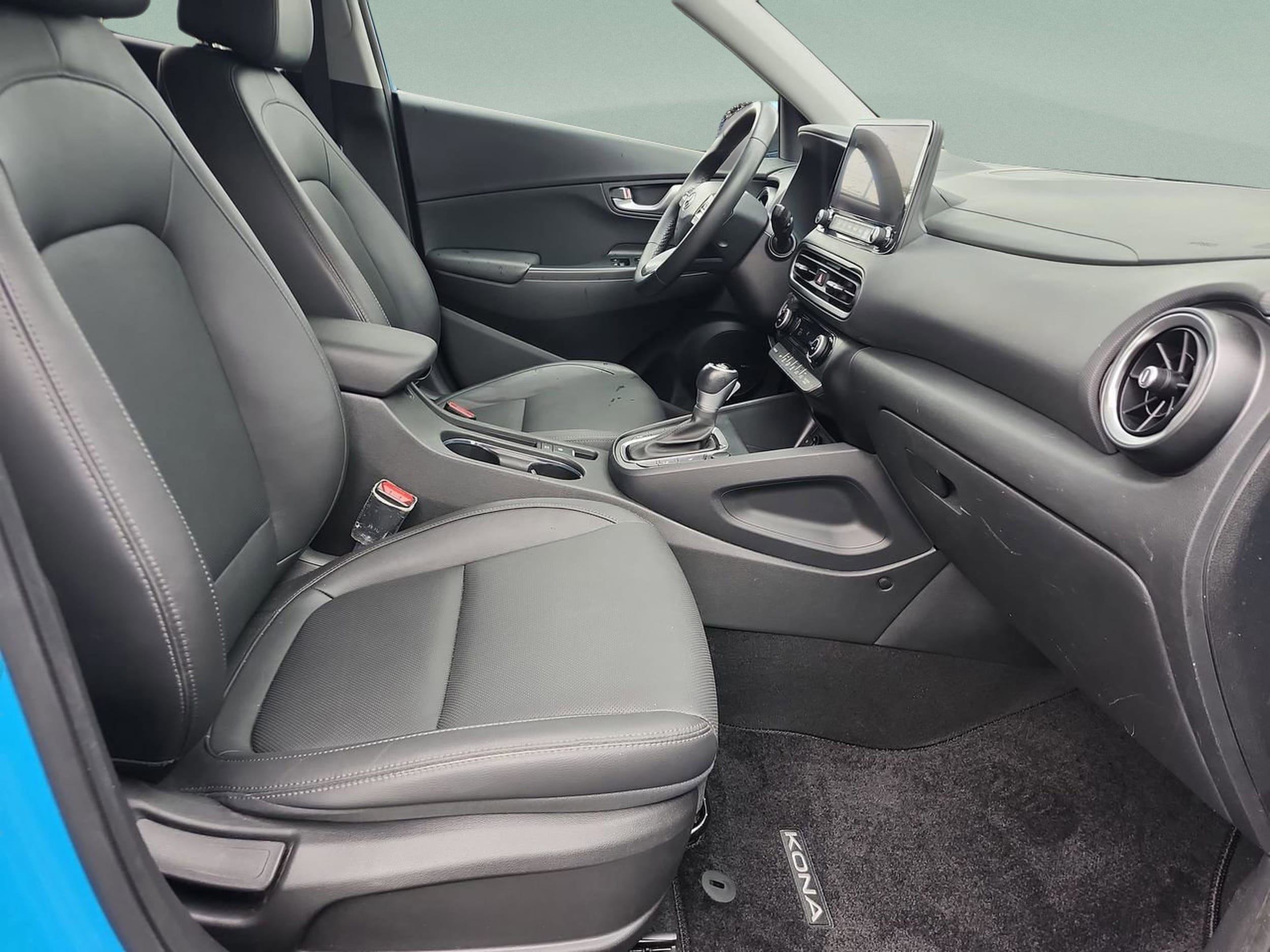 2022 Hyundai Kona Limited - Photo 19