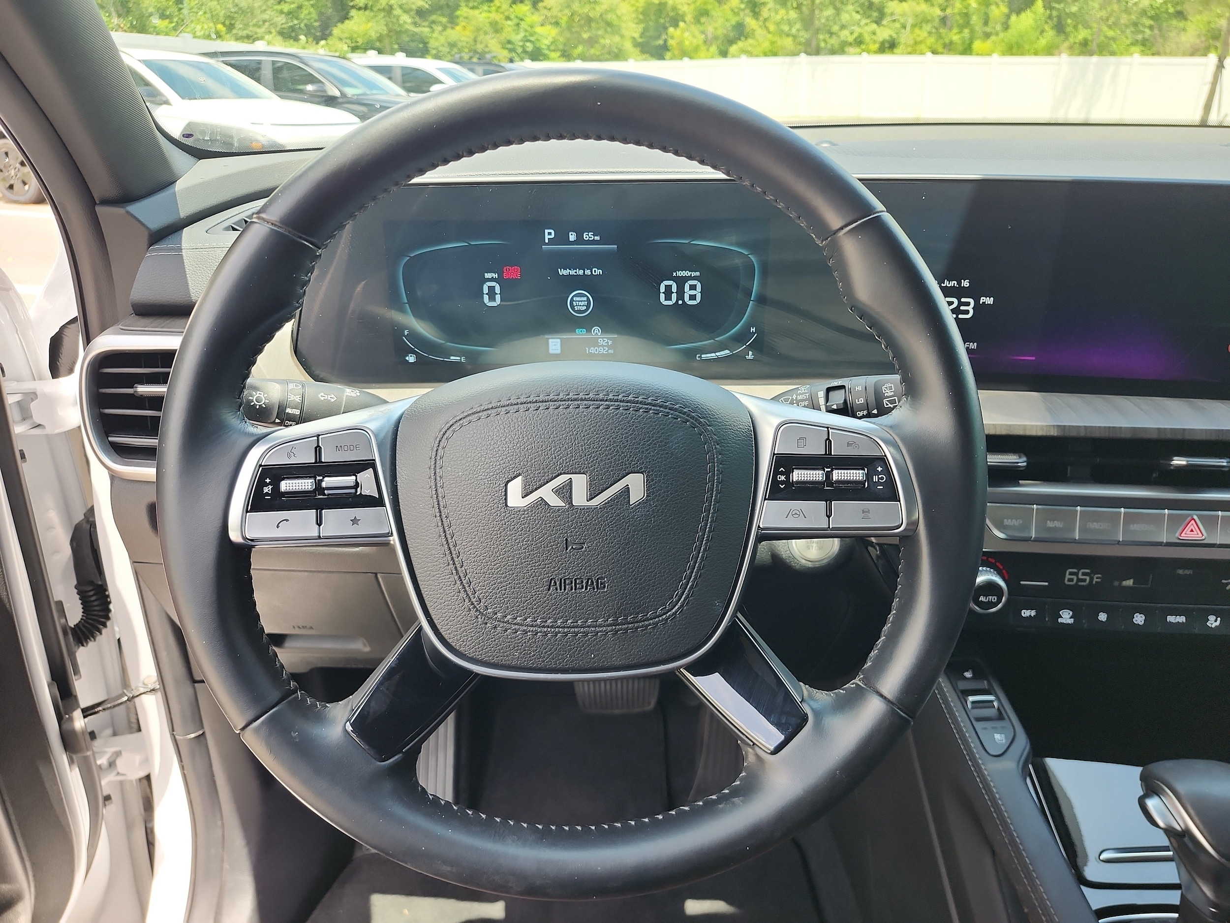 2024 Kia Telluride EX - Photo 11
