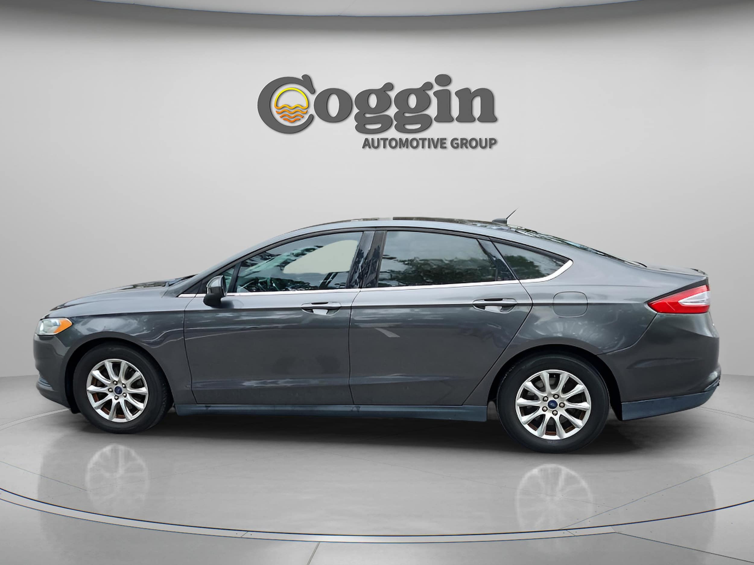 Used 2016 Ford Fusion S with VIN 3FA6P0G73GR323953 for sale in DeLand, FL