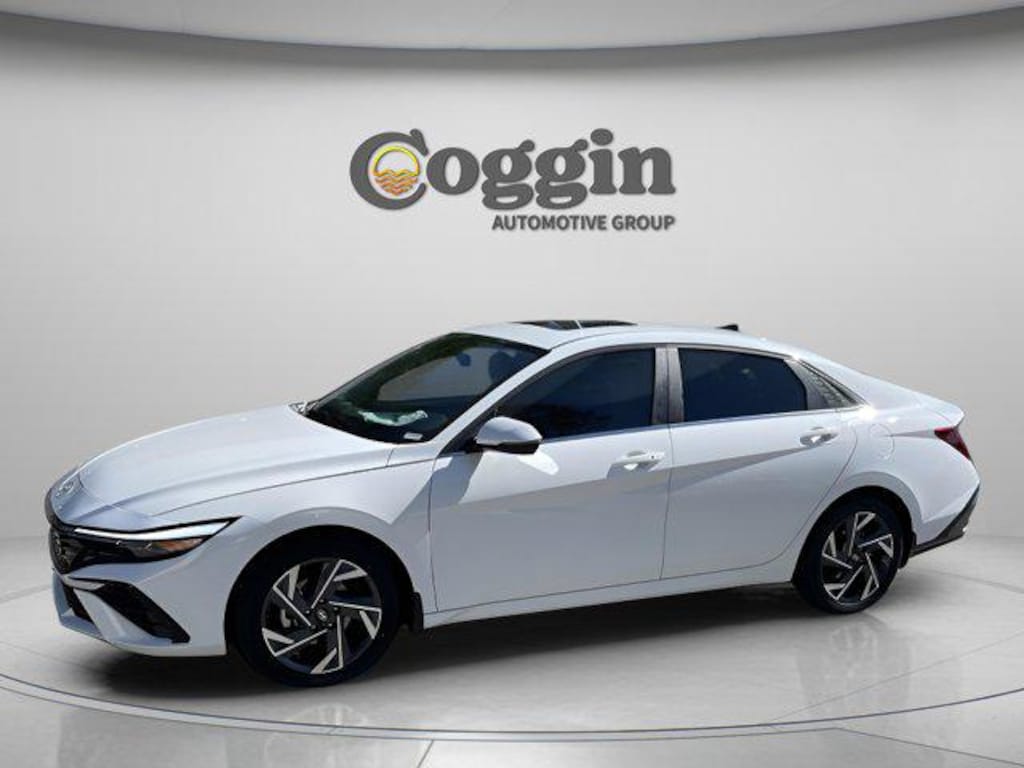 New 2026 Hyundai Elantra Limited Sedan