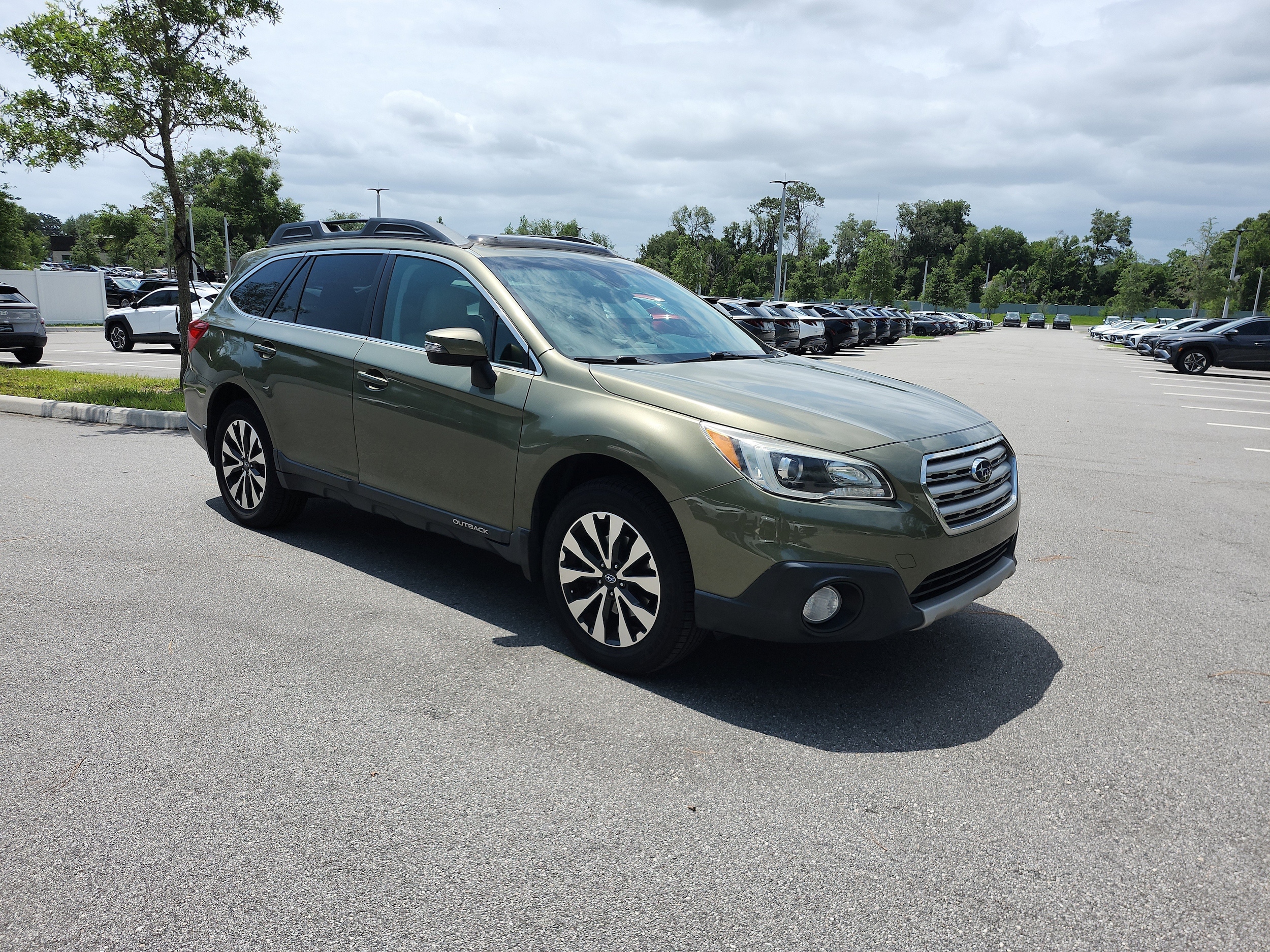 2017 Subaru Outback Limited - Photo 8