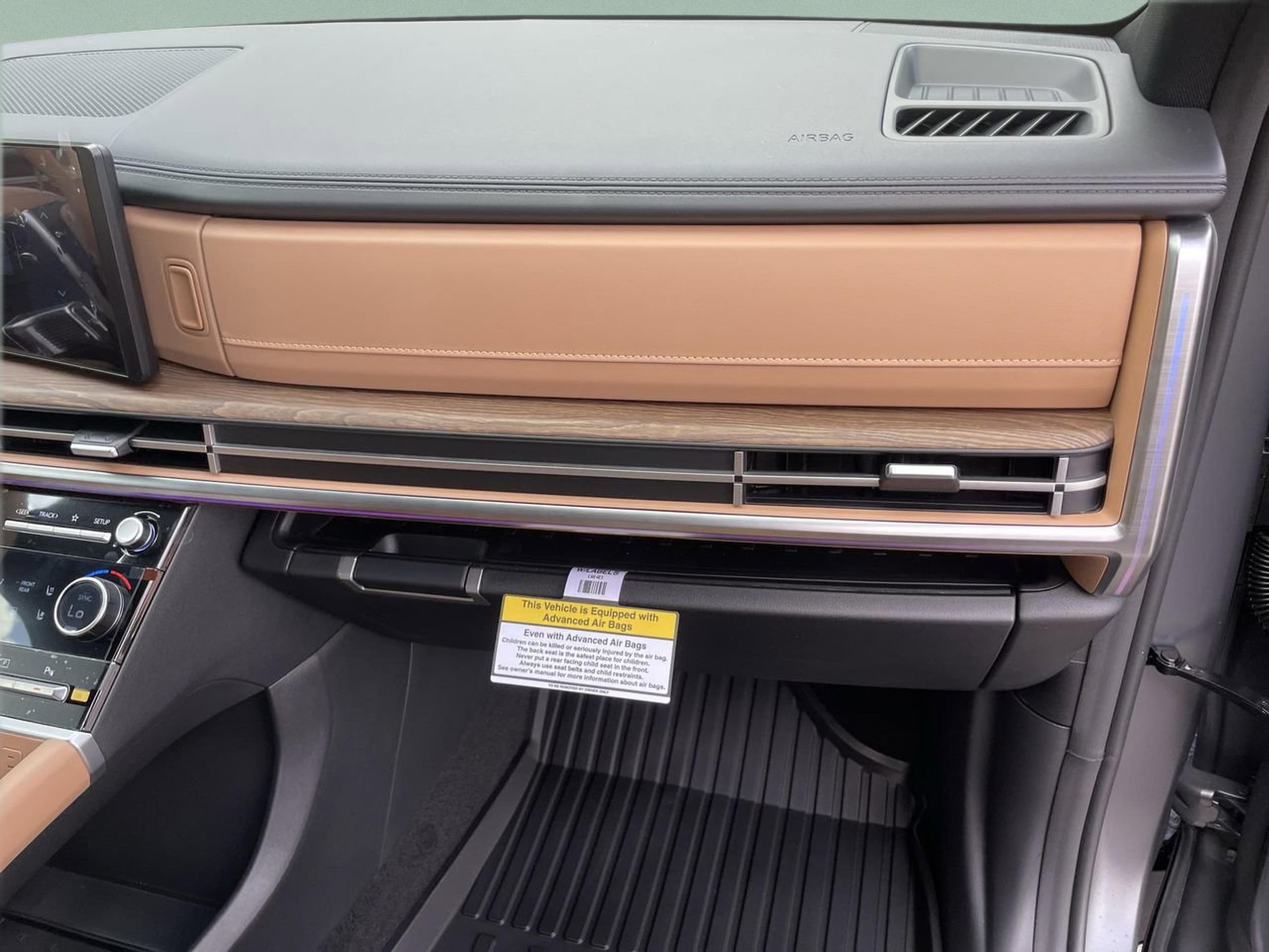 2026 Hyundai Santa Fe Limited - Photo 20