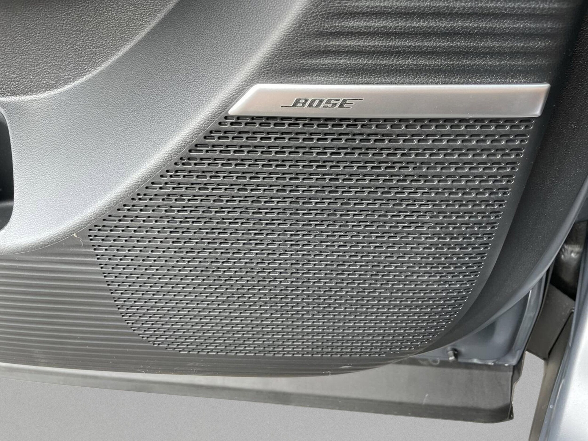 2026 Hyundai Santa Fe Limited - Photo 27
