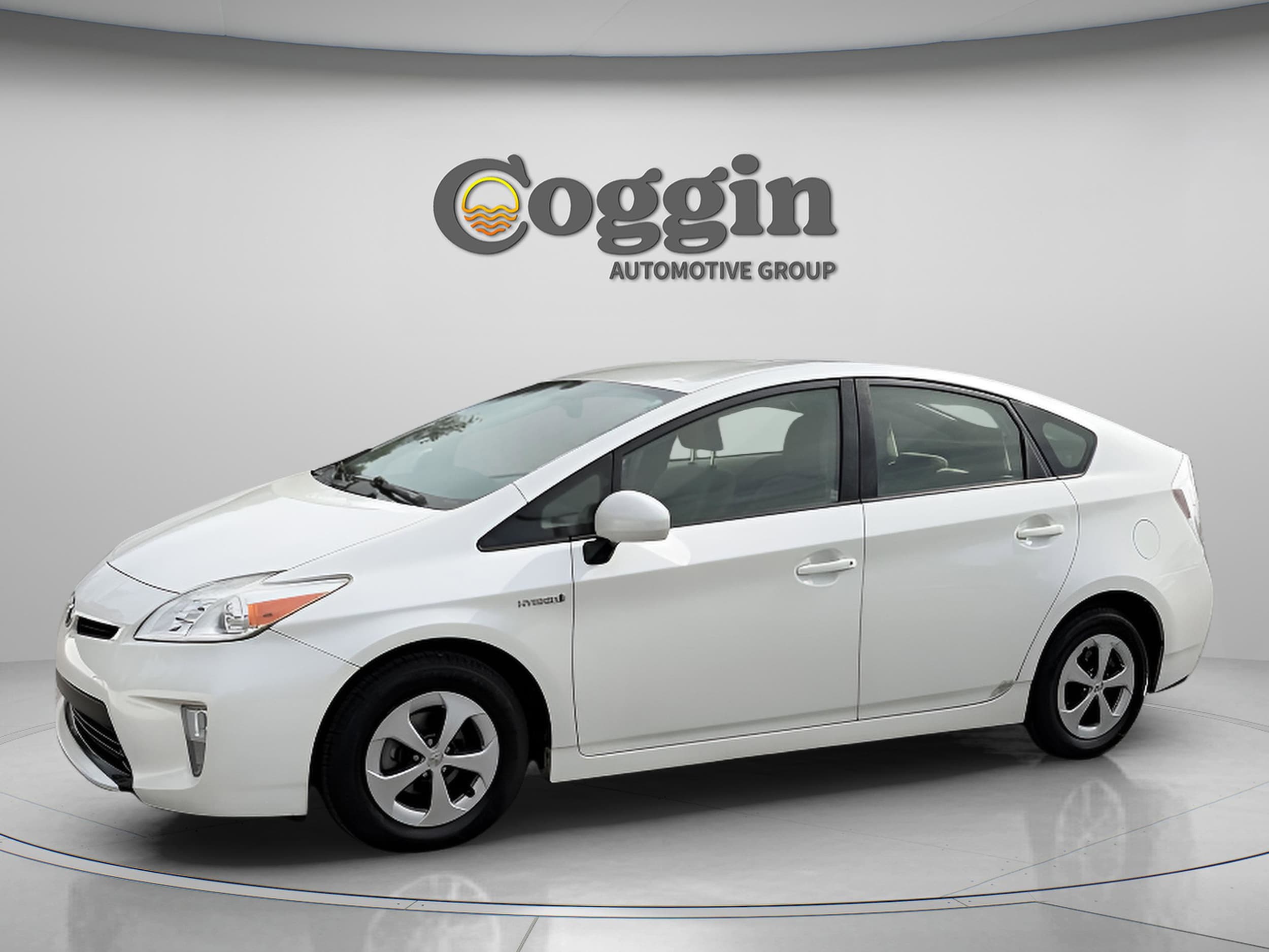 2012 Toyota Prius Two's photo