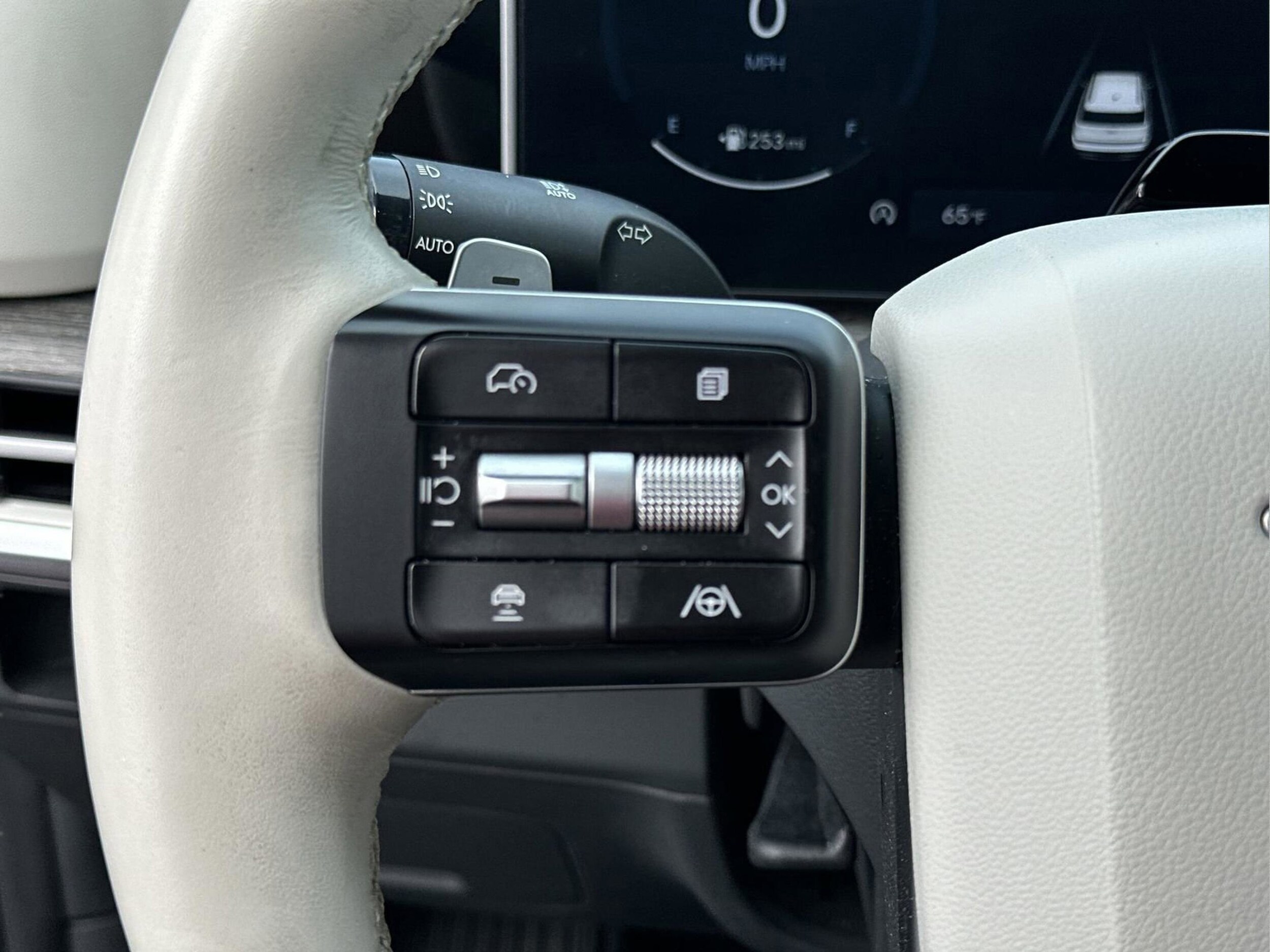 2024 Hyundai Santa Fe Limited - Photo 32