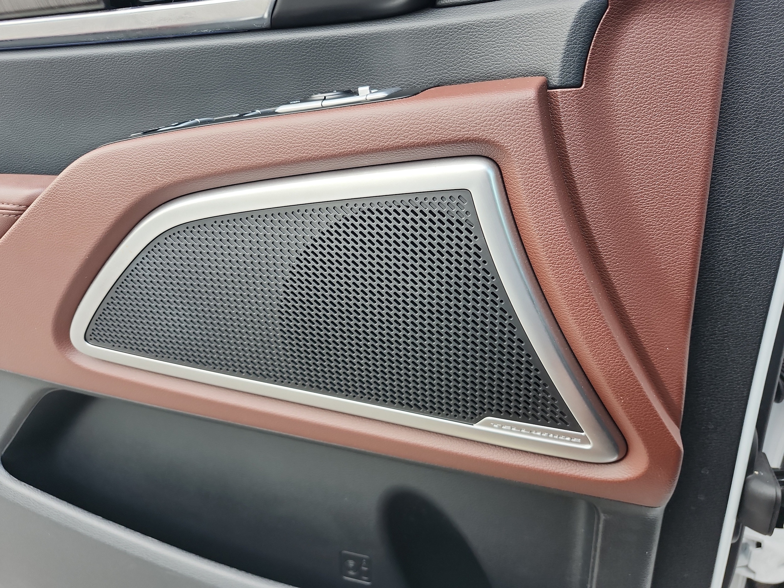 2024 Kia Telluride EX - Photo 28