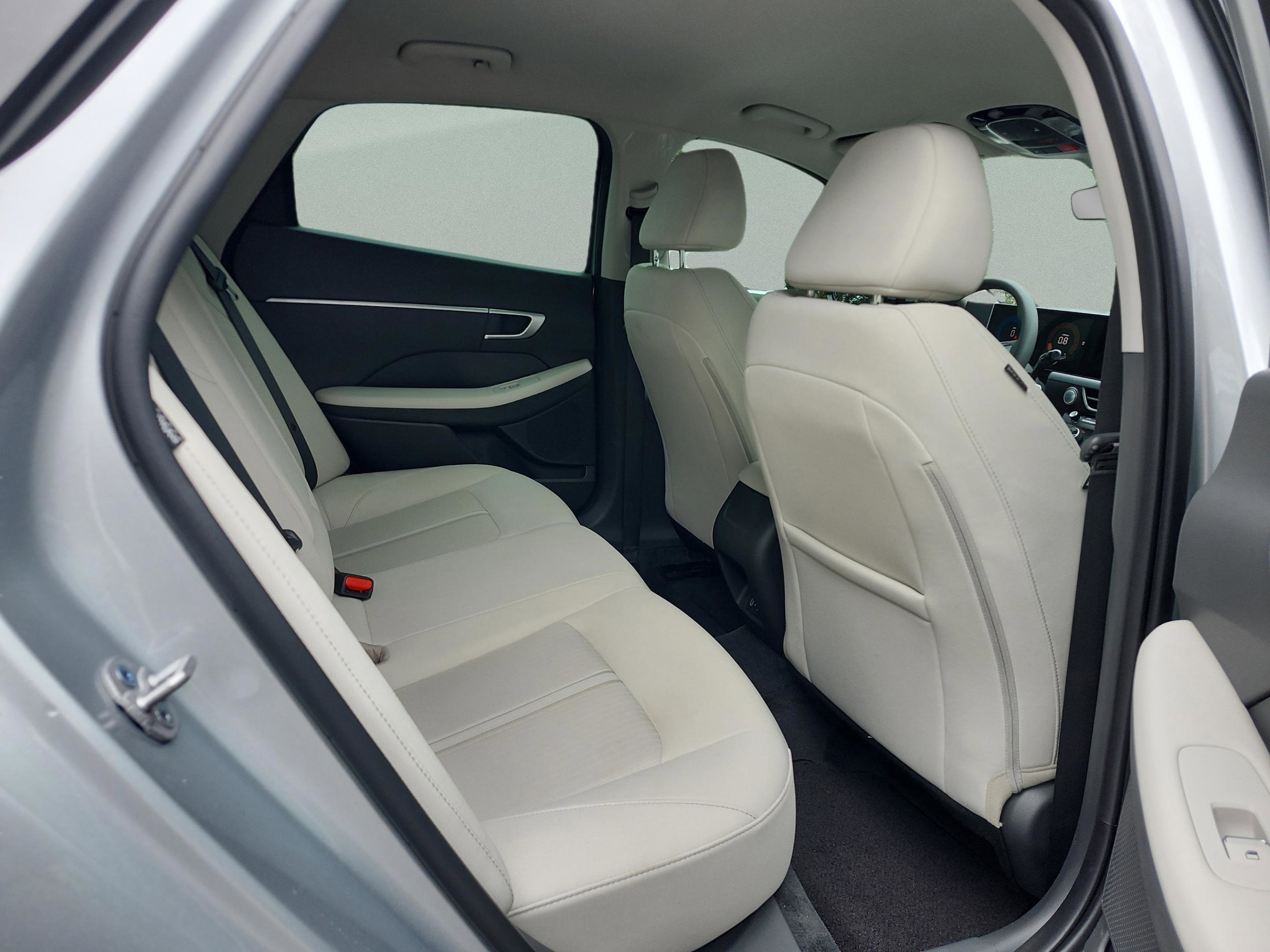 2025 Hyundai Sonata SEL - Photo 18