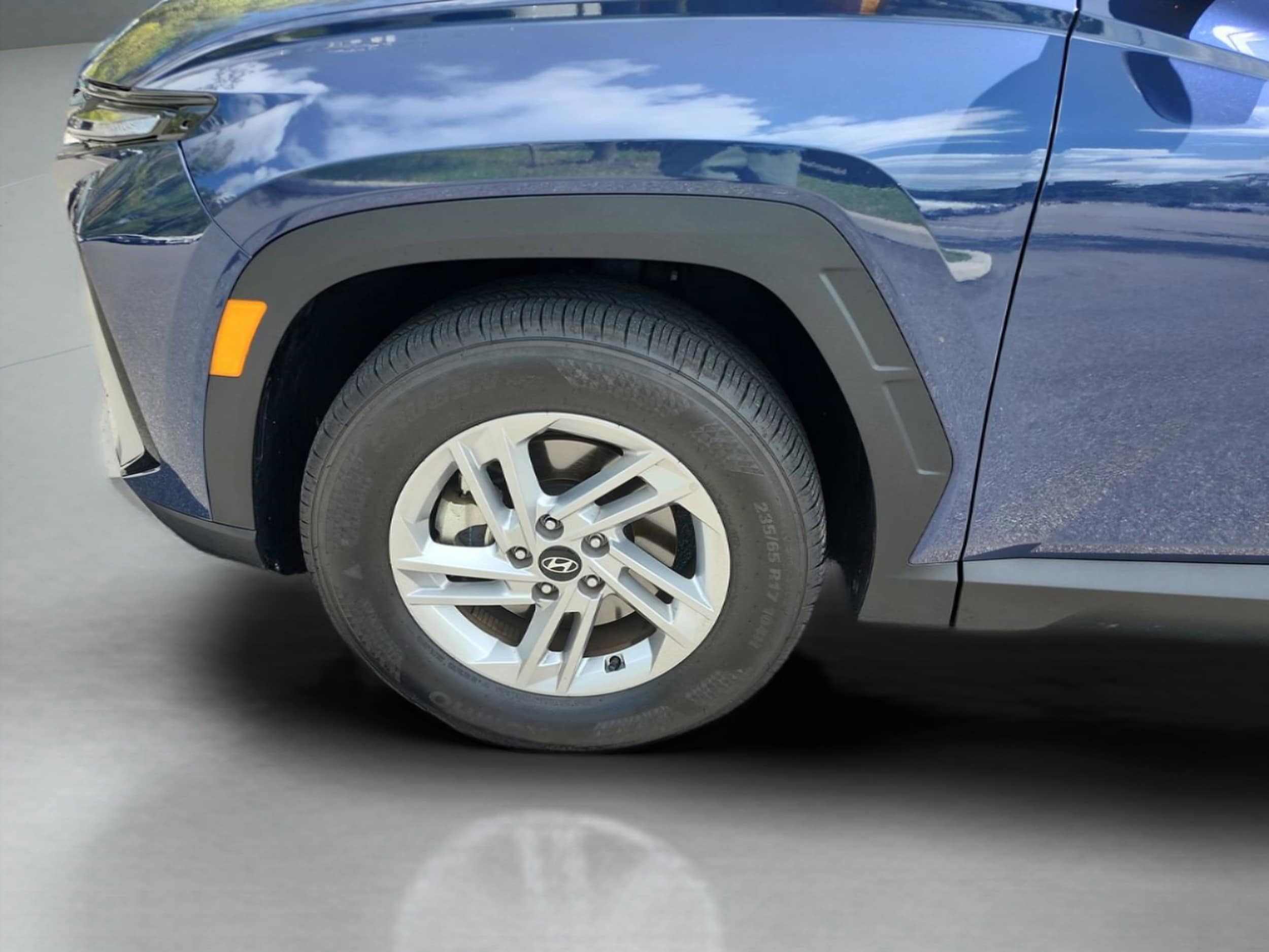 2025 Hyundai Tucson SE - Photo 23
