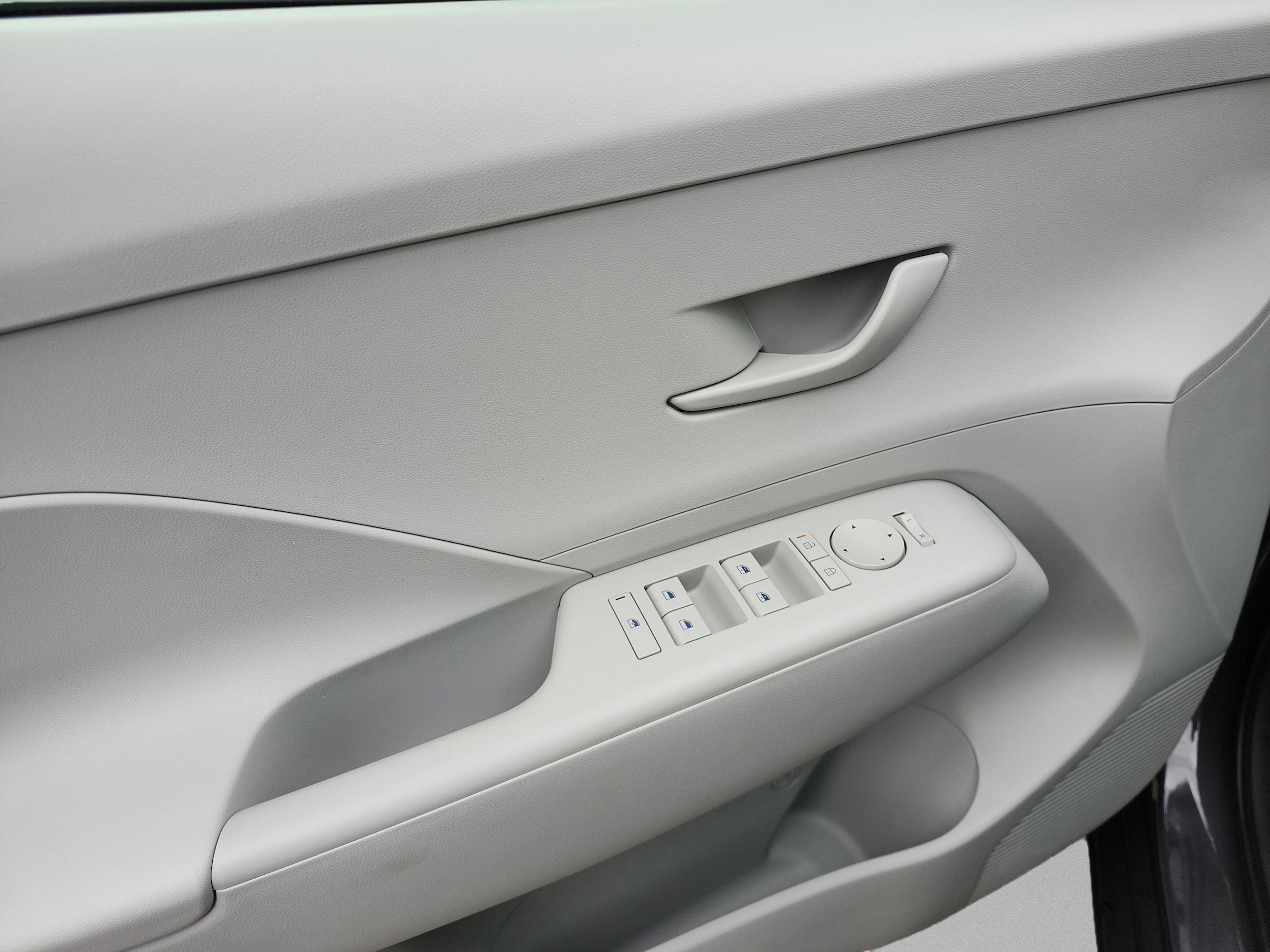 2026 Hyundai Kona SEL Sport - Photo 16