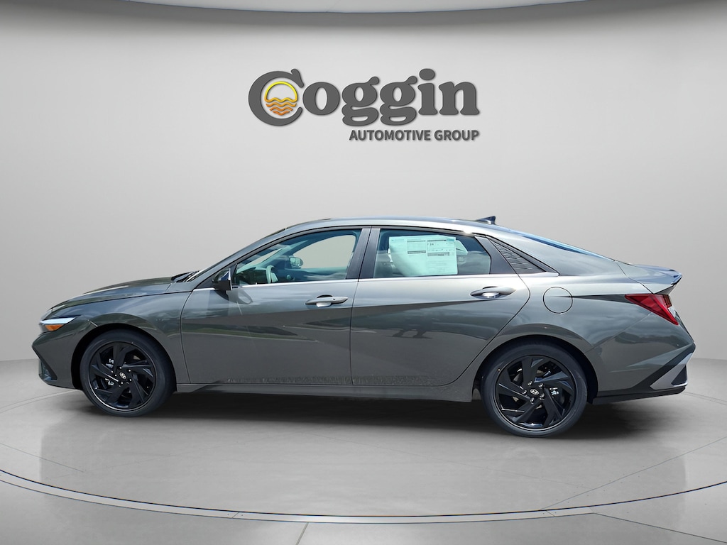 New 2026 Hyundai Elantra SEL Sport Premium Sedan