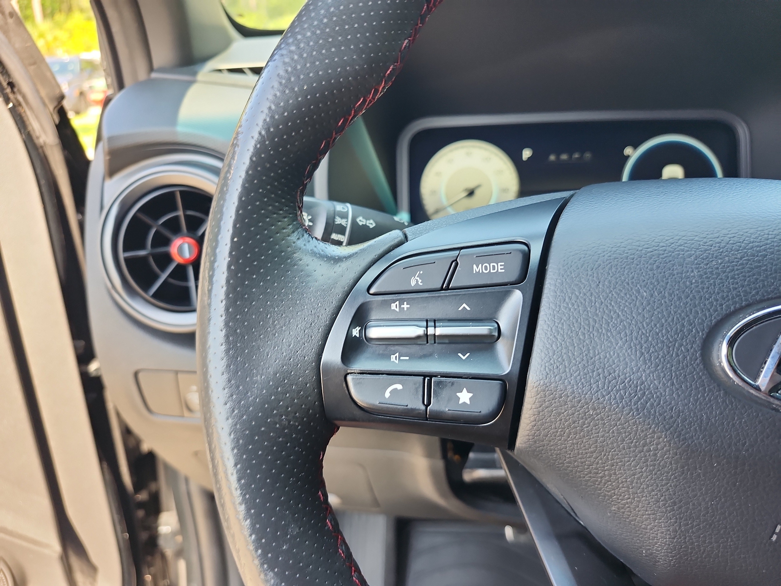 2023 Hyundai Kona N Line - Photo 15