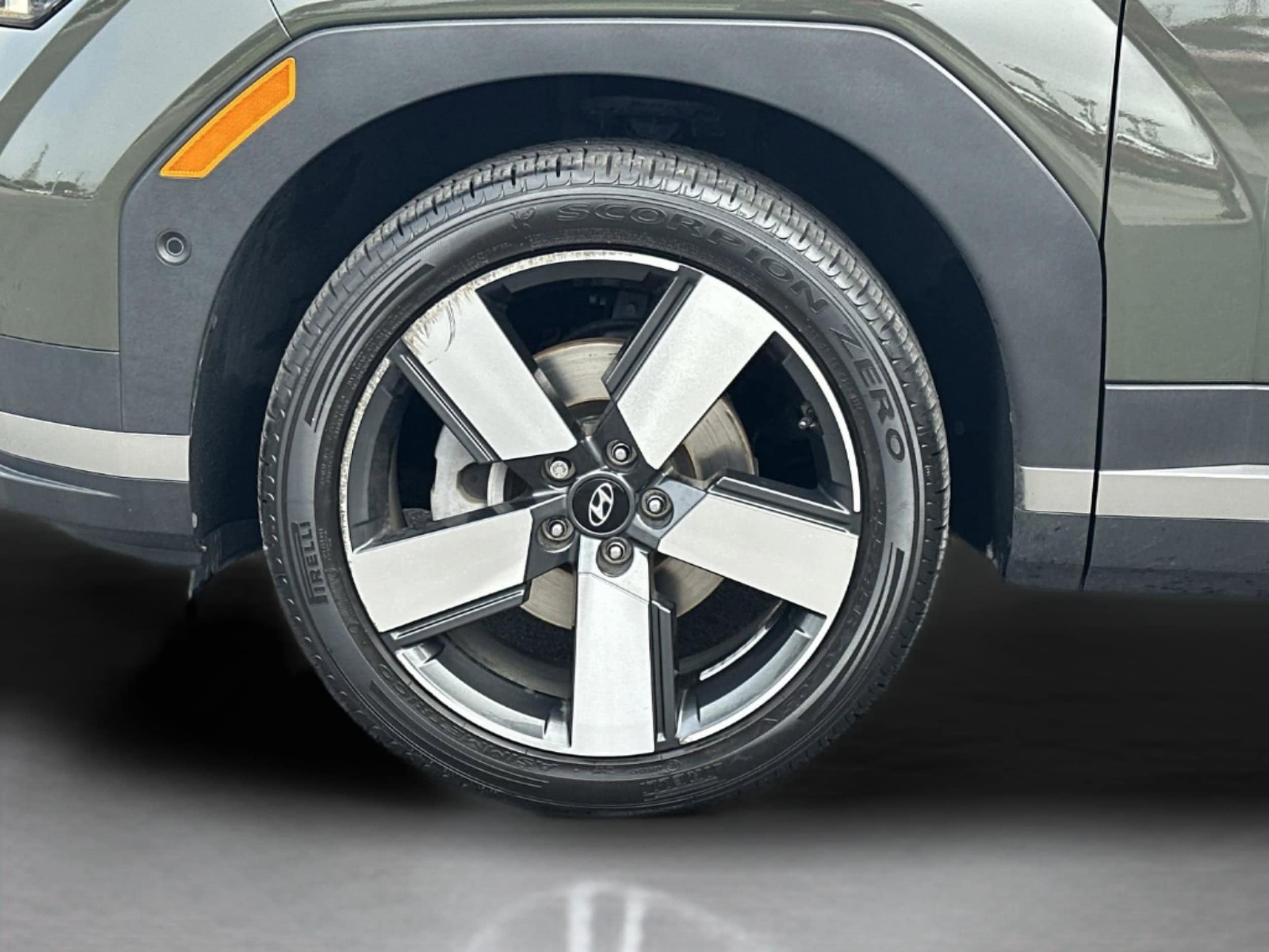 2024 Hyundai Santa Fe Limited - Photo 18