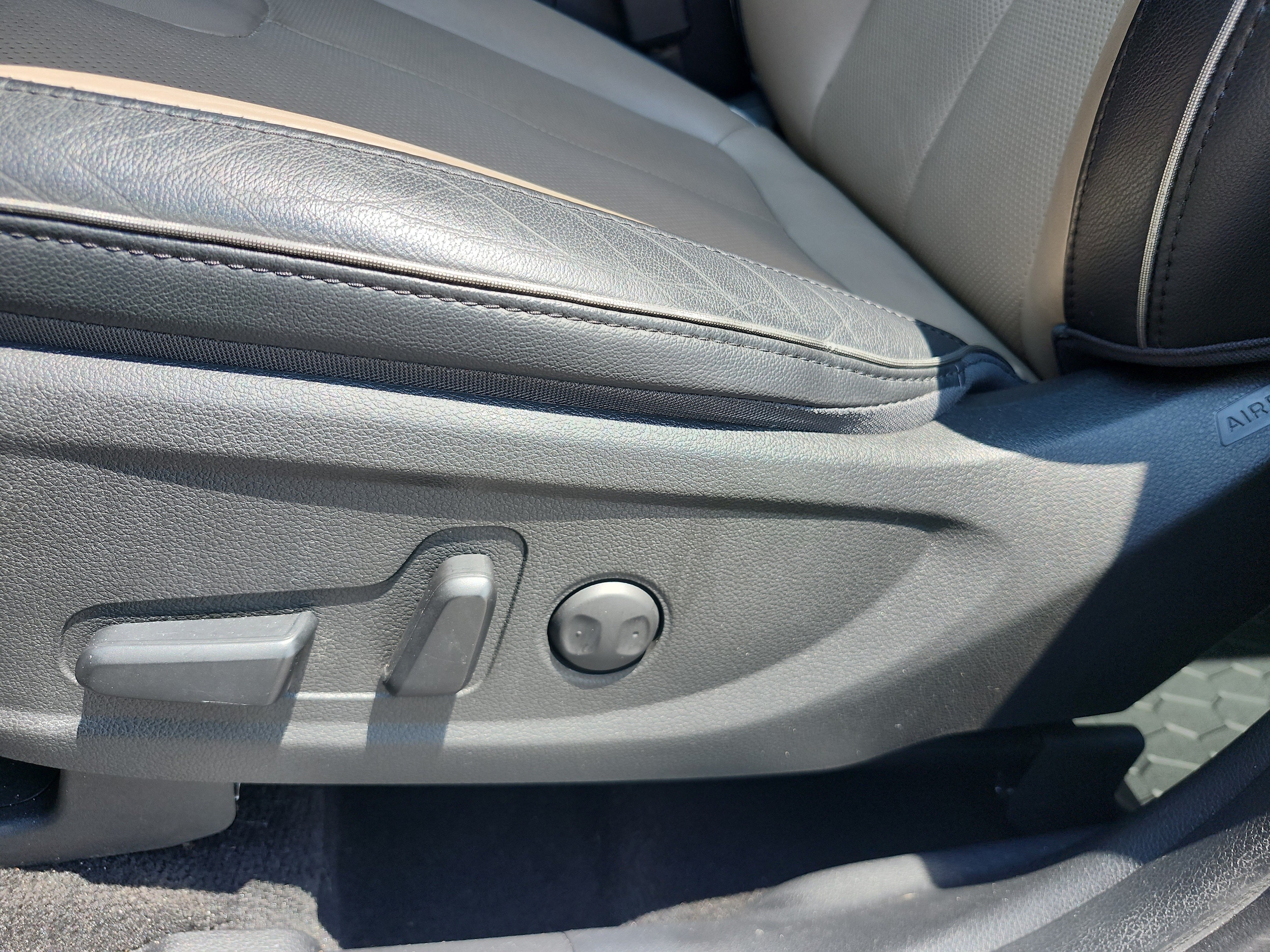 2022 Hyundai Santa Fe SEL - Photo 17