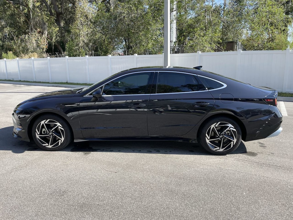 Used 2024 Hyundai Sonata SEL Sedan