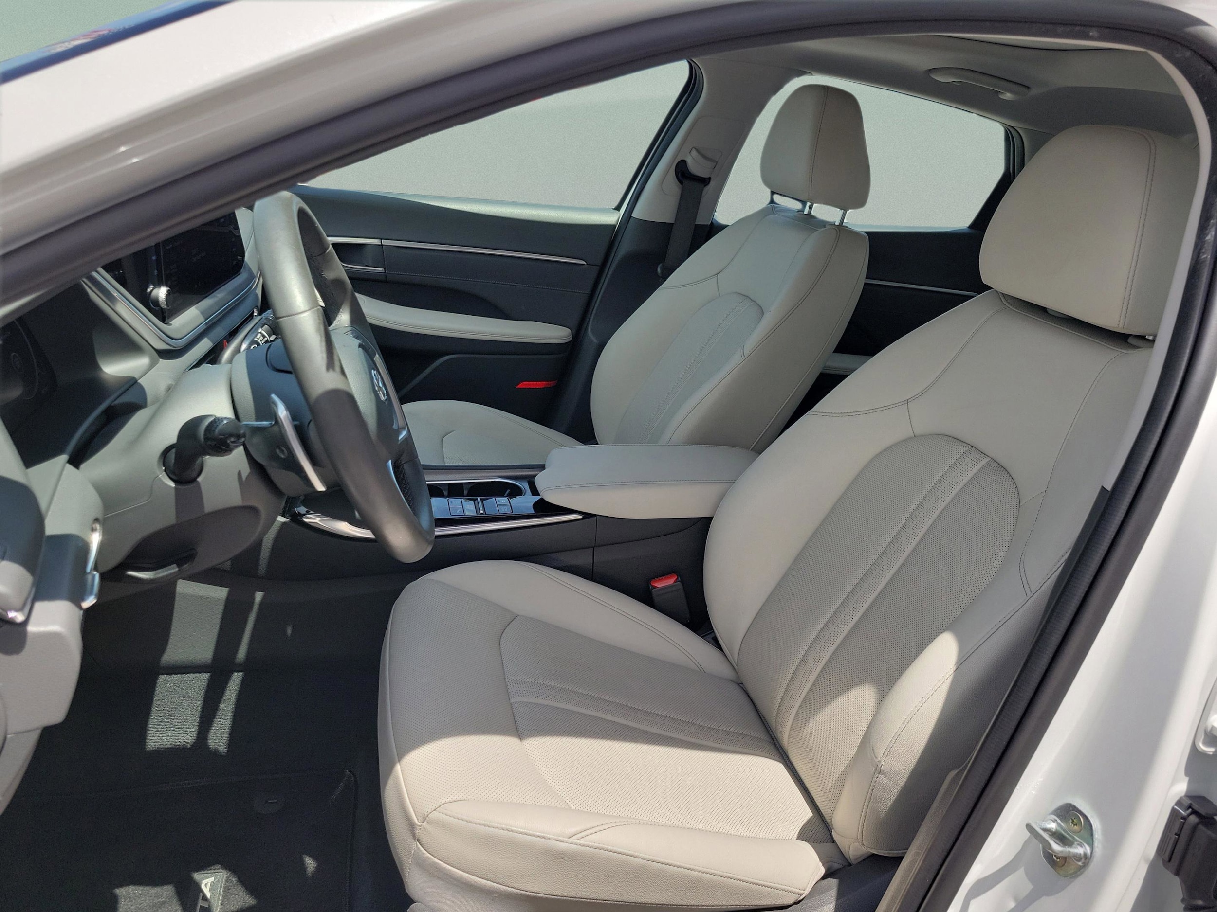 2022 Hyundai Sonata Limited - Photo 18