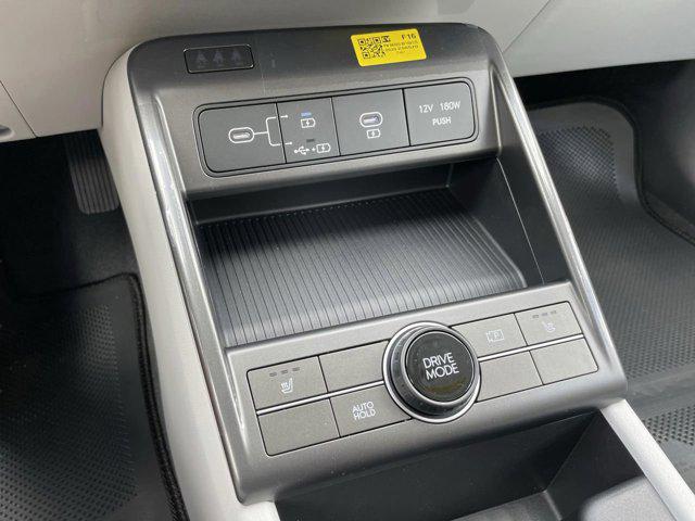 2025 Hyundai Kona EV SEL - Photo 31