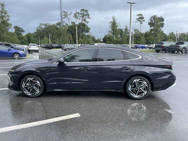 2026 Hyundai Sonata SEL Sport photo 2