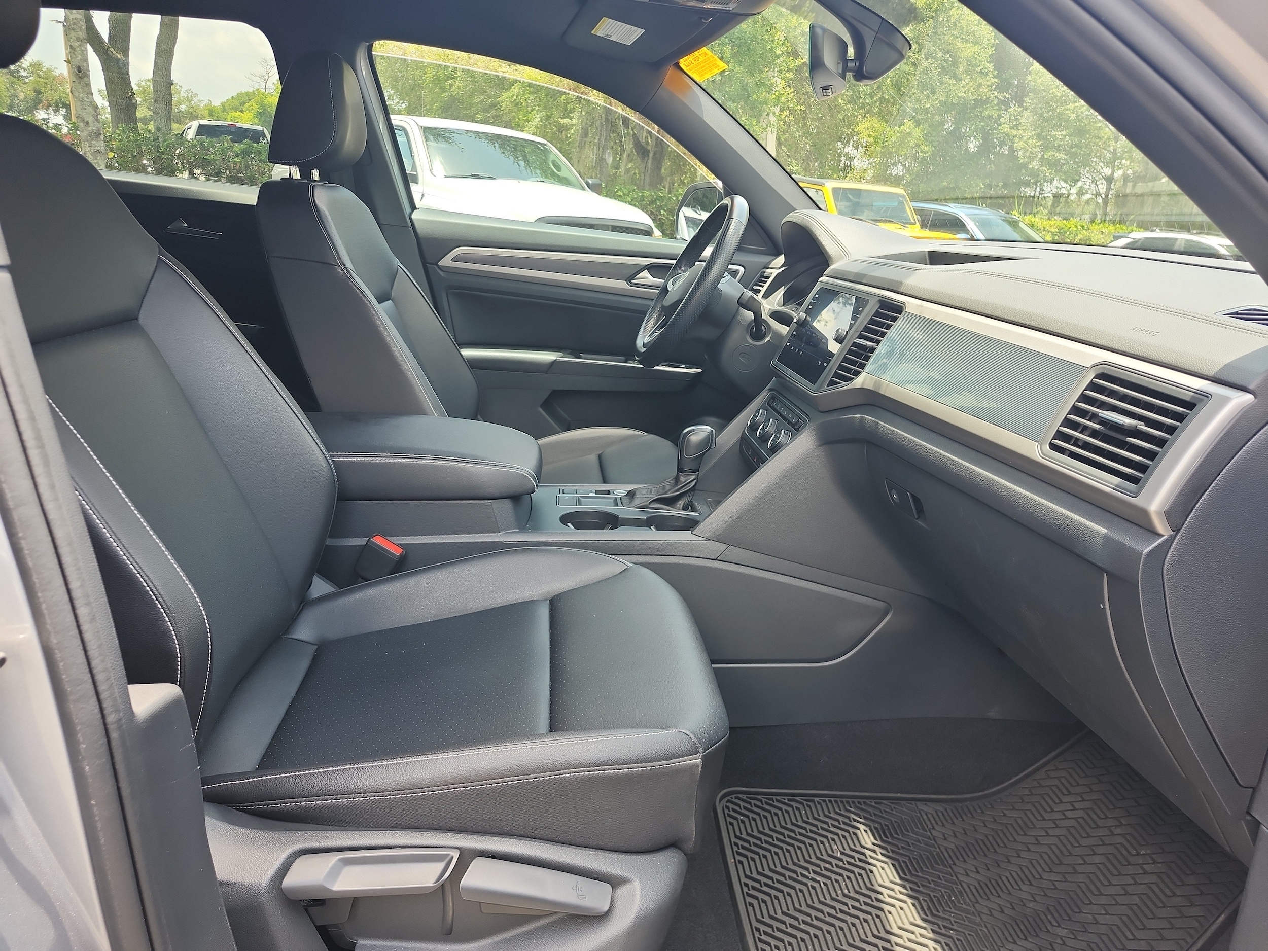 2020 Volkswagen Atlas Cross Sport SE w/Tech R-Line - Photo 22