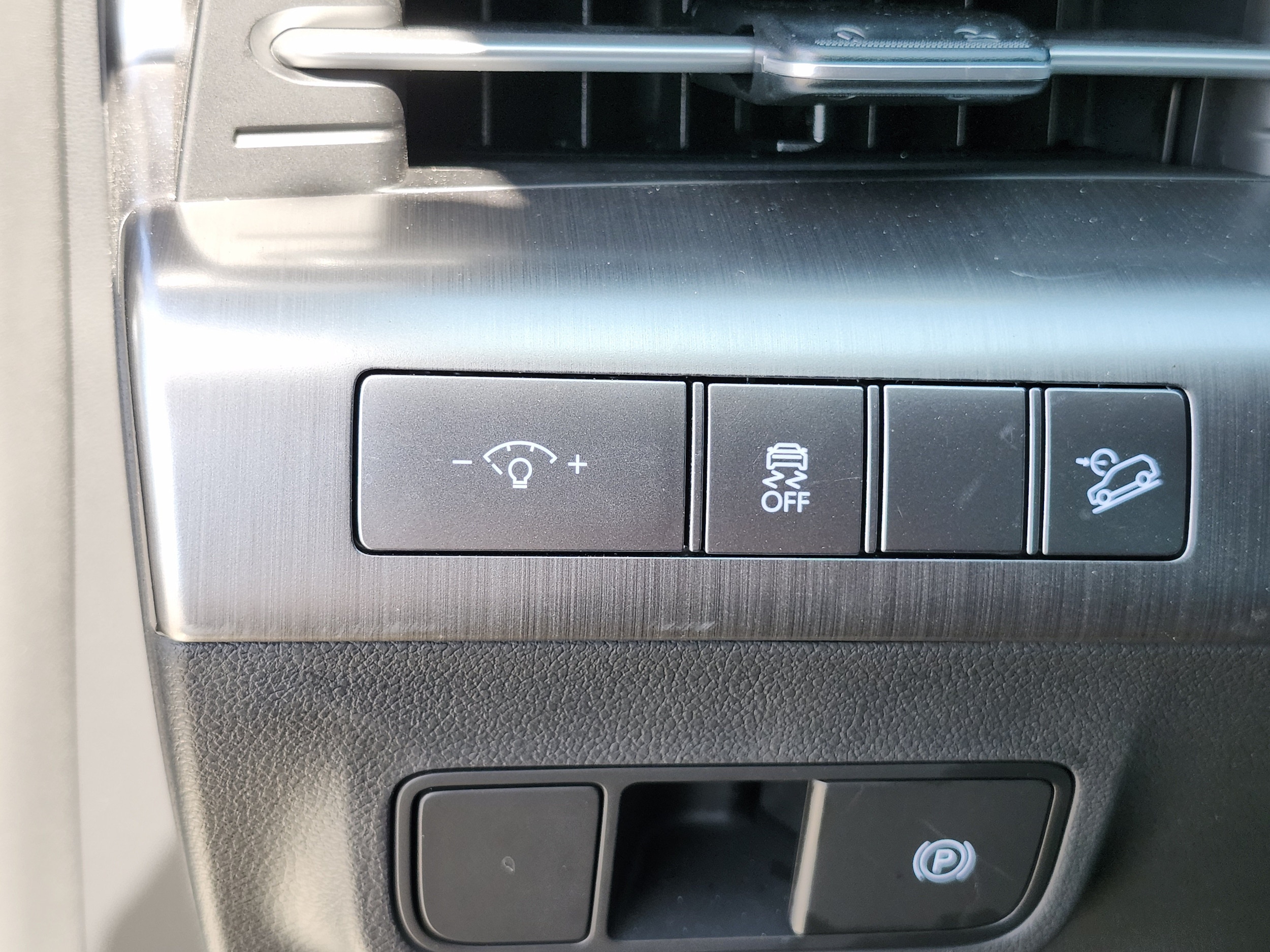 2025 Hyundai Kona SEL - Photo 31
