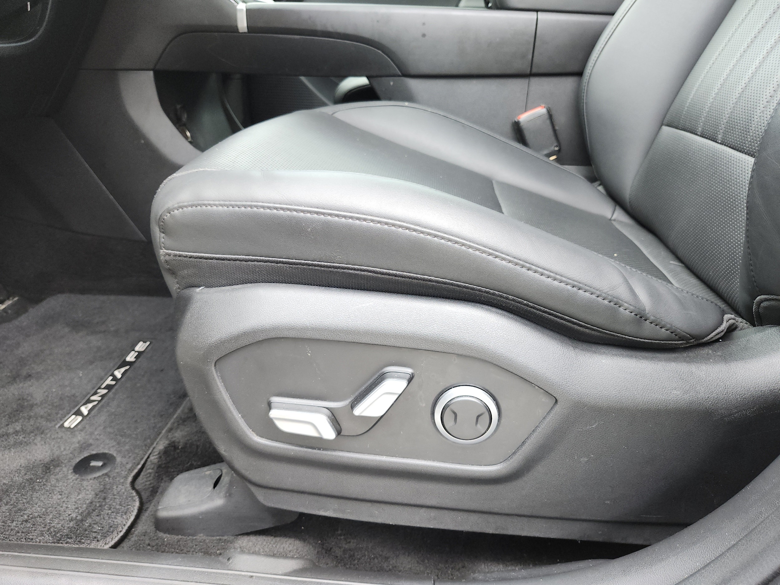 2025 Hyundai Santa Fe SEL - Photo 18