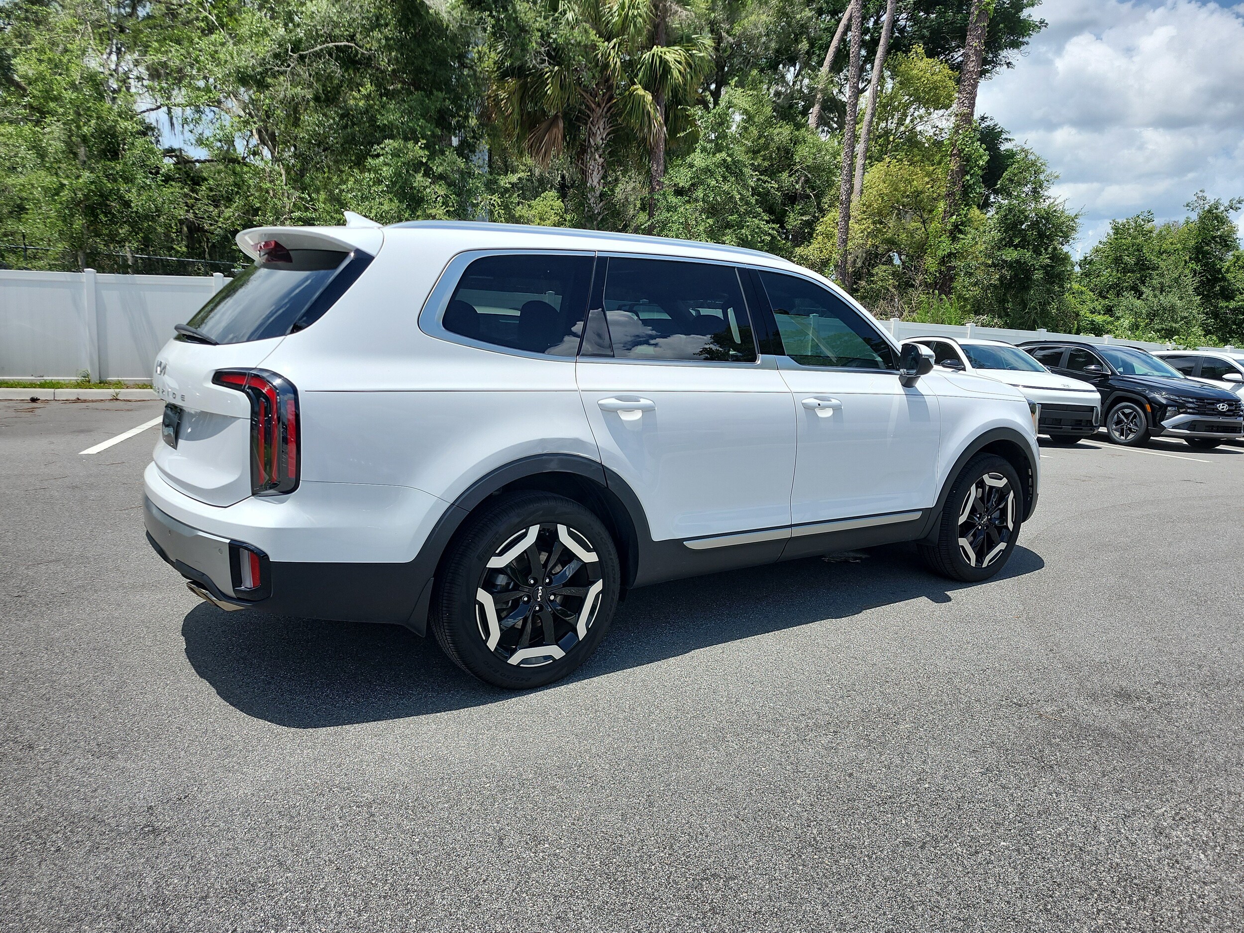 2024 Kia Telluride EX - Photo 6