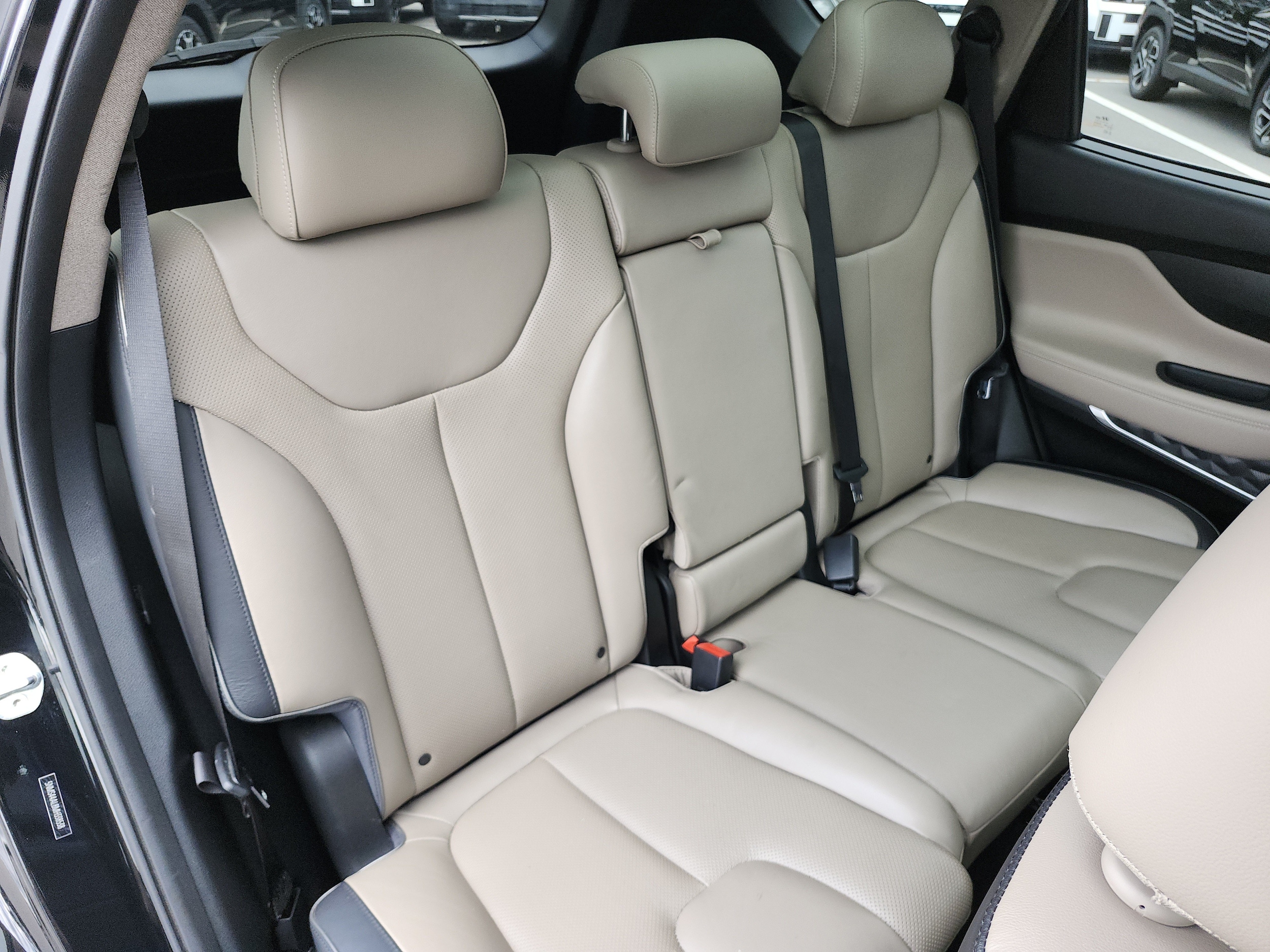 2021 Hyundai Santa Fe Limited - Photo 25