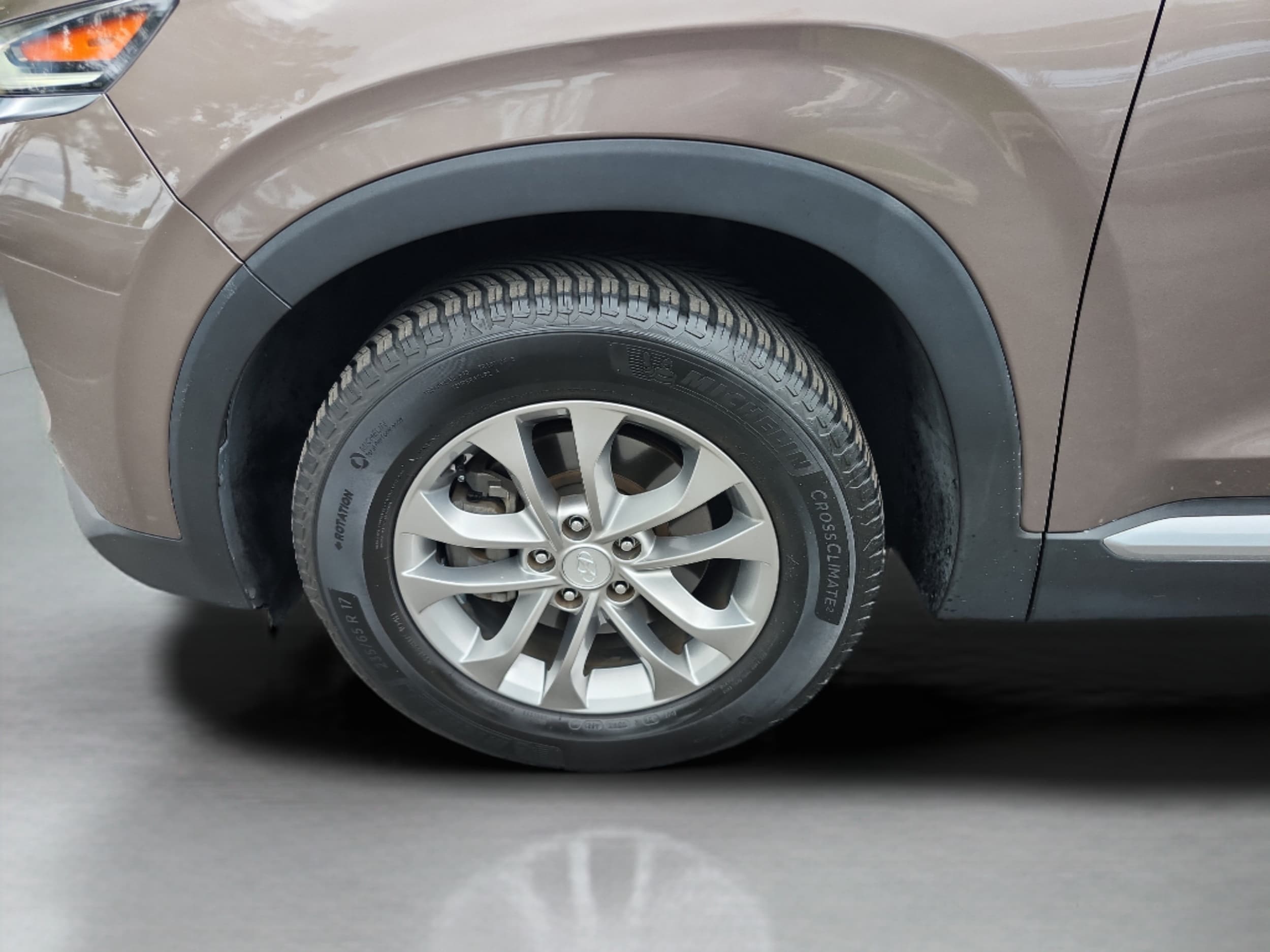 2019 Hyundai Santa Fe SE - Photo 28