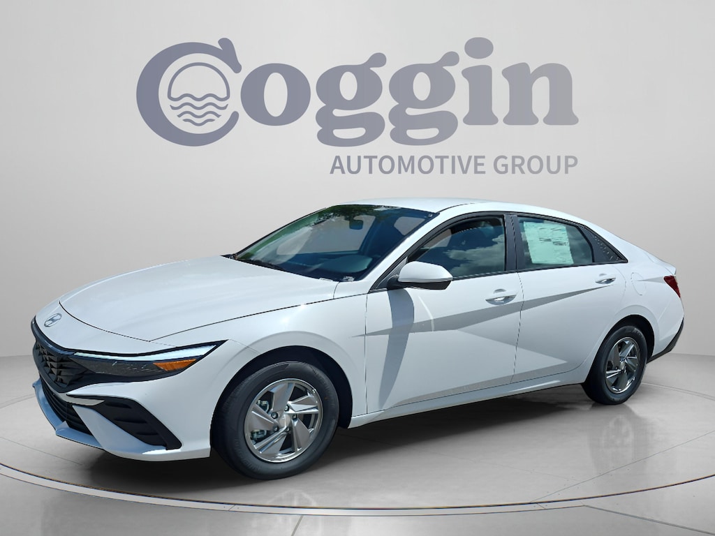New 2026 Hyundai Elantra SE Sedan